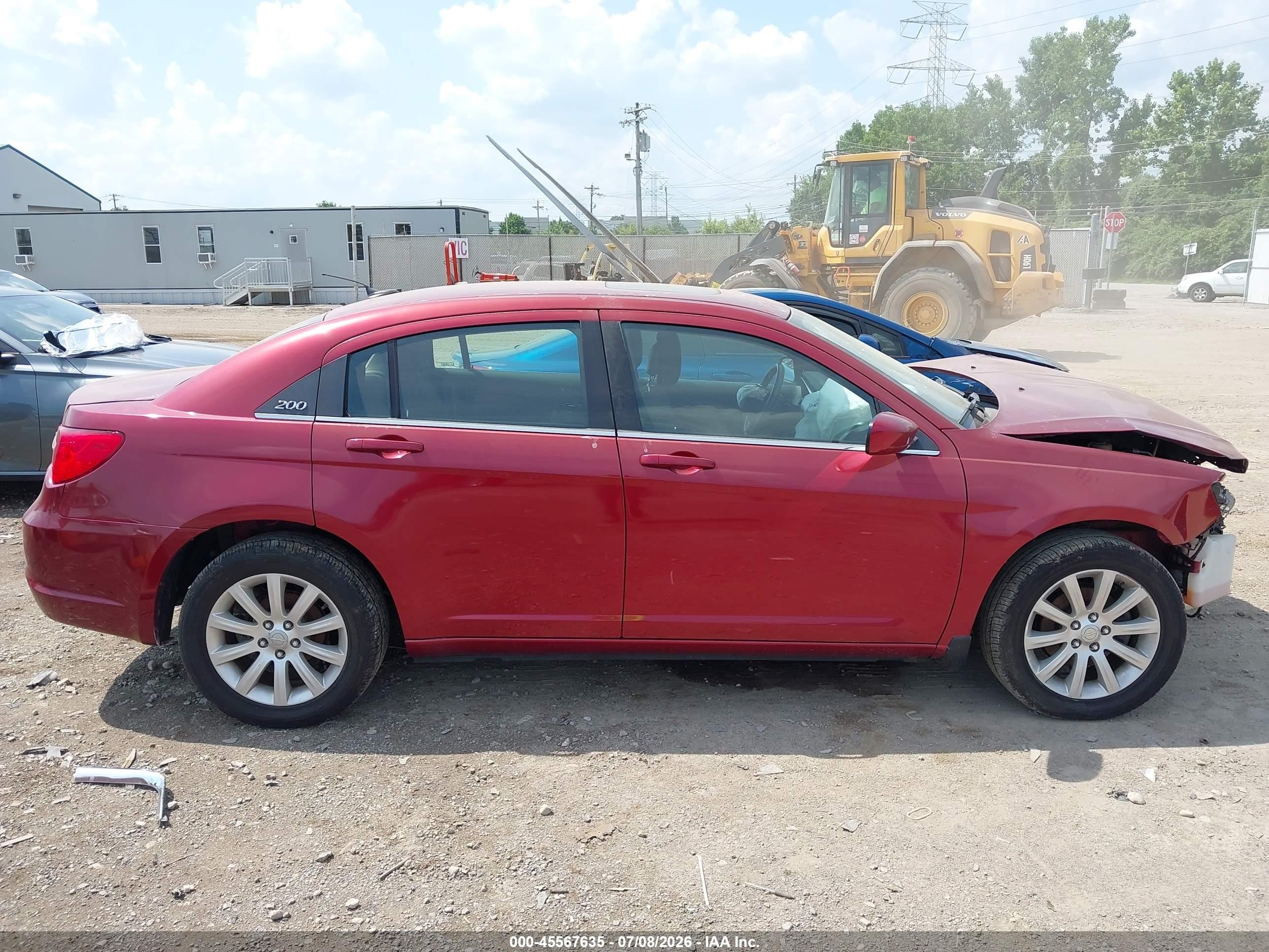 2011 Chrysler 200 Touring Red vin: 1C3BC1FG8BN594826