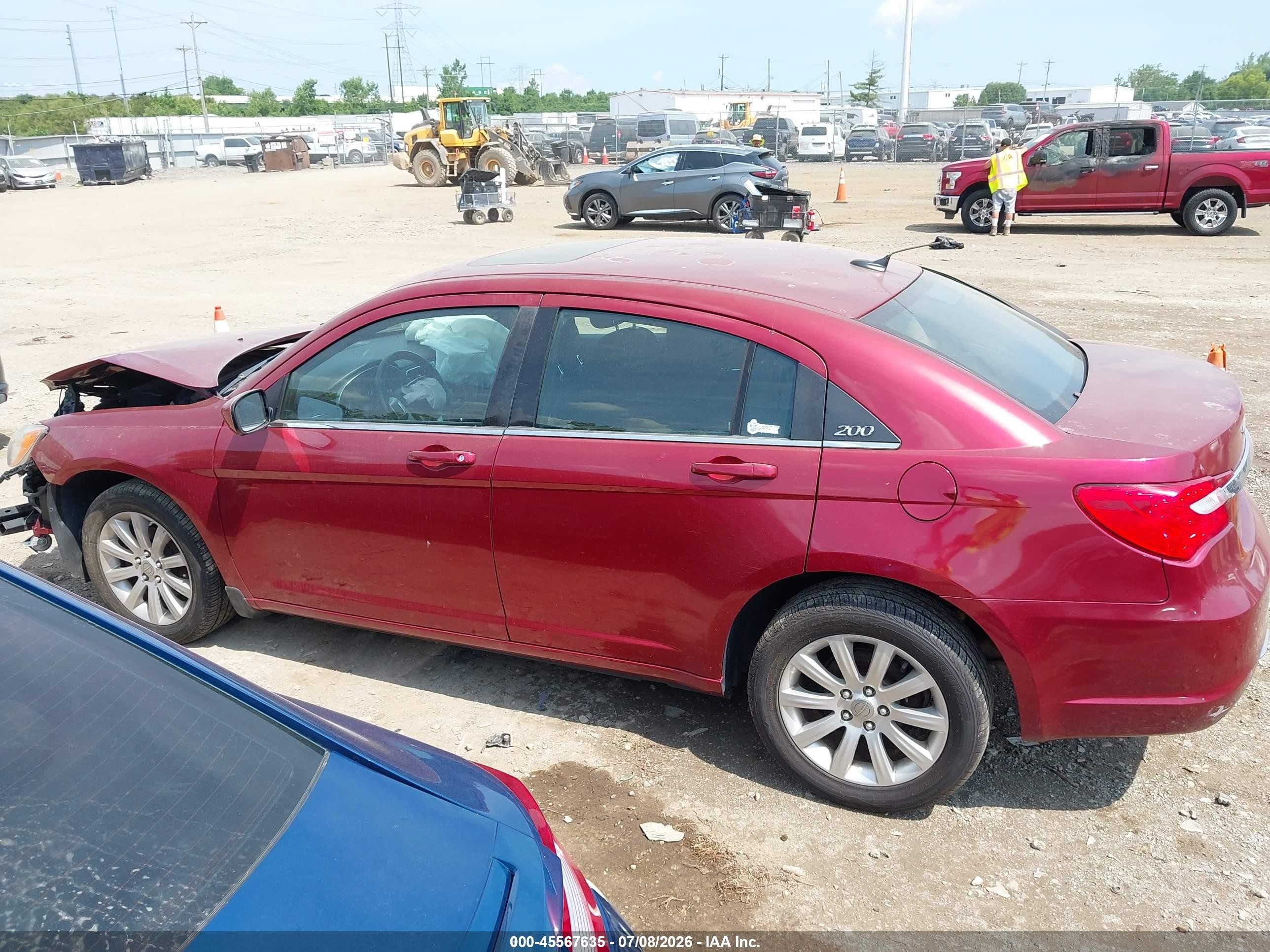 2011 Chrysler 200 Touring Red vin: 1C3BC1FG8BN594826