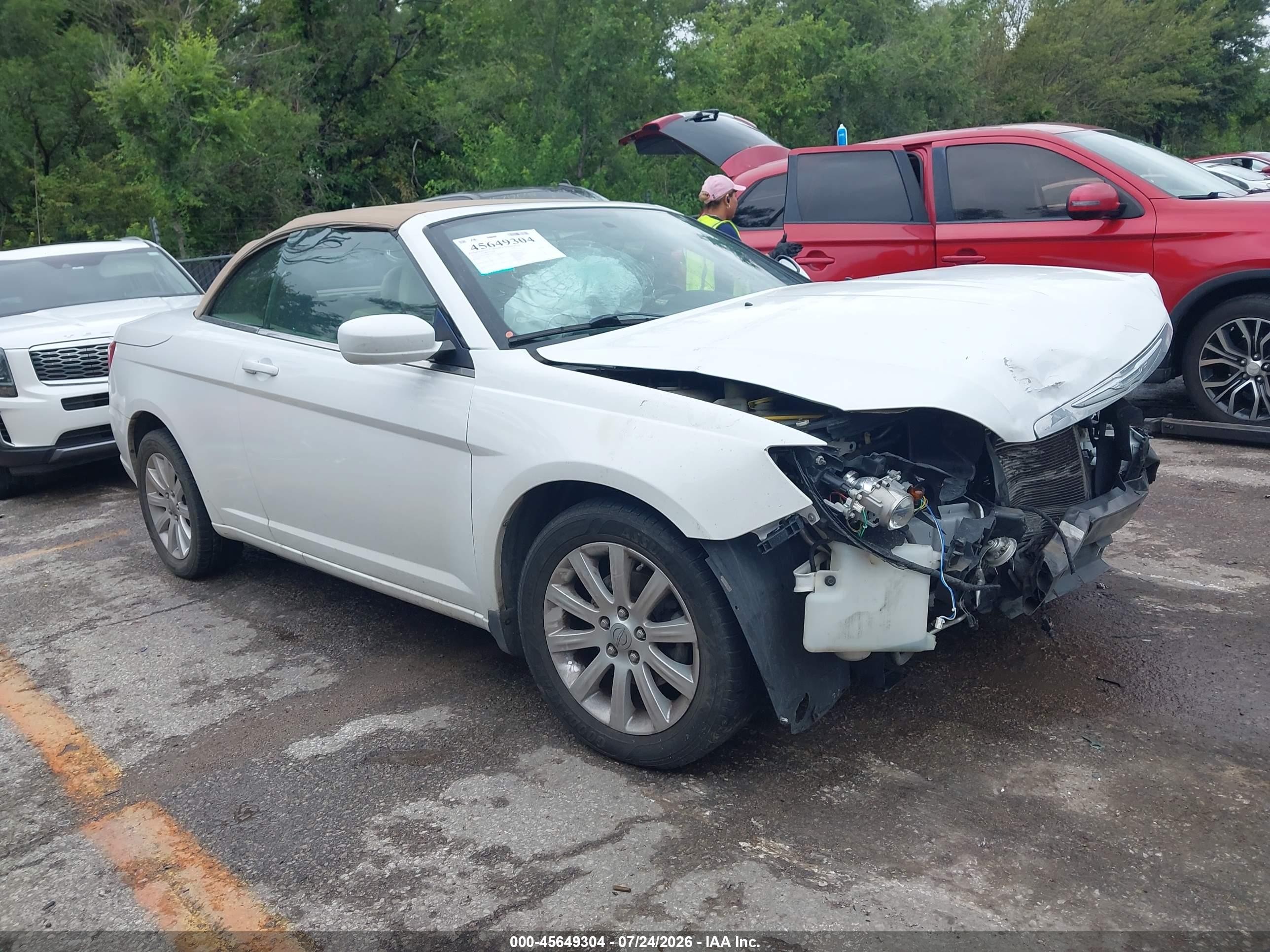 2011 Chrysler 200 Touring White vin: 1C3BC2EB0BN549777