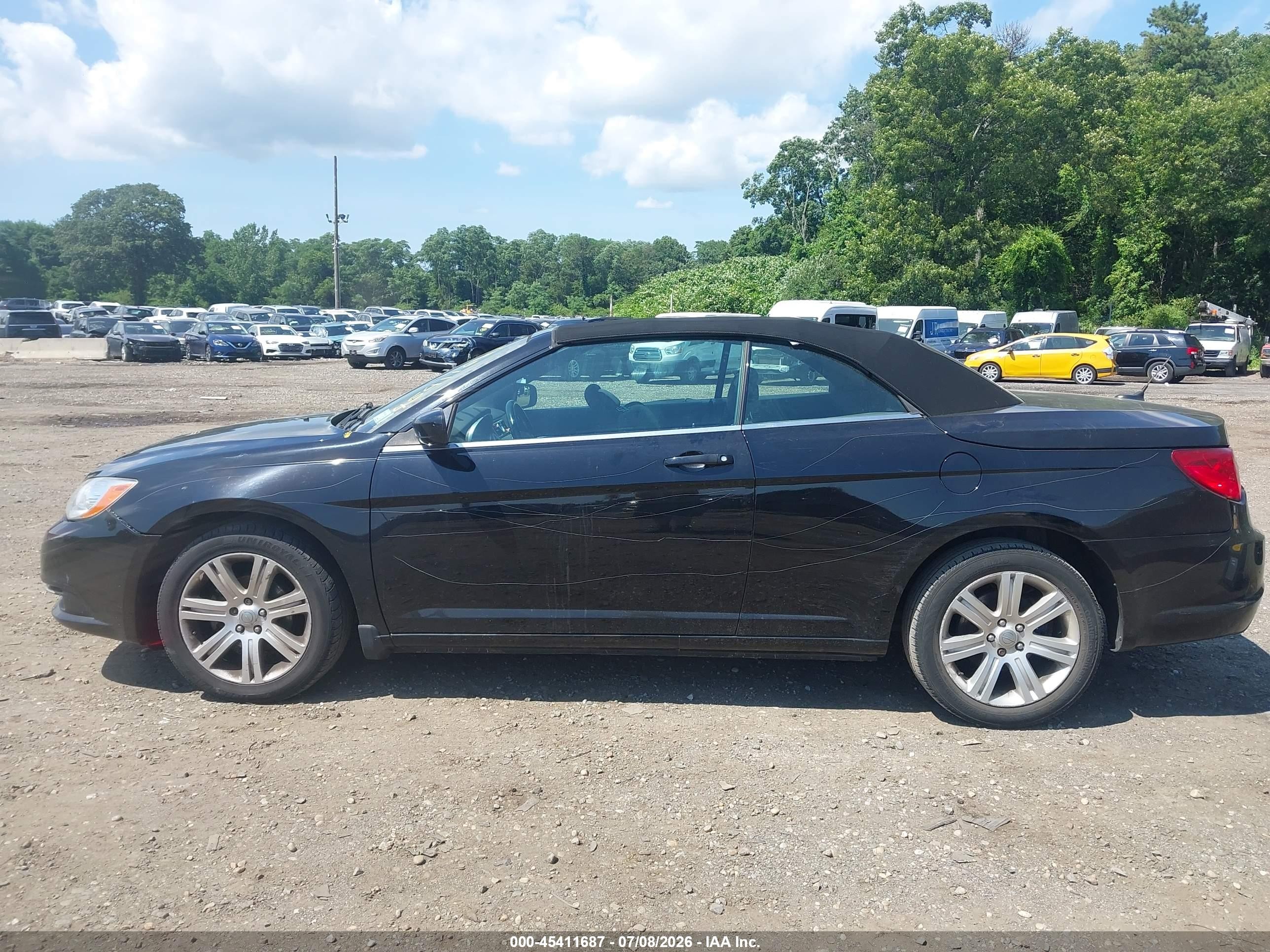 2011 Chrysler 200 Touring Black vin: 1C3BC2EB5BN604501