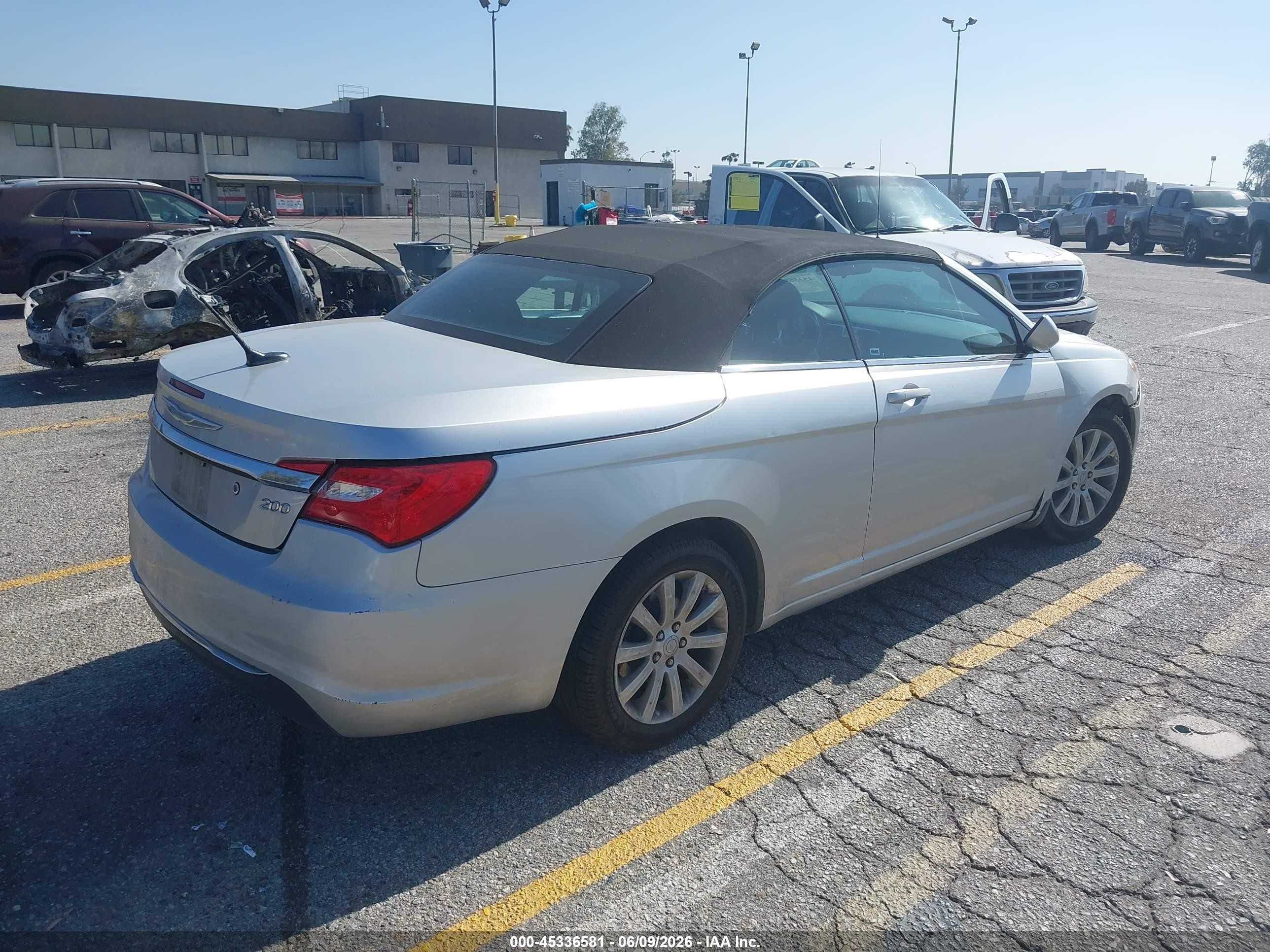 2011 Chrysler 200 Touring Gray vin: 1C3BC2EB7BN606993