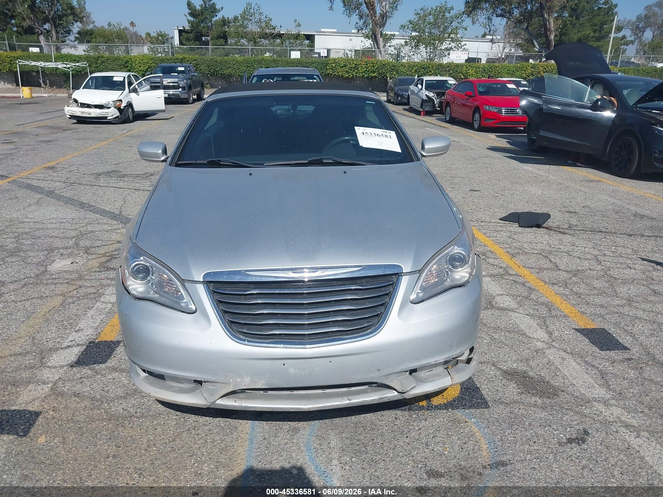 2011 Chrysler 200 Touring Gray vin: 1C3BC2EB7BN606993