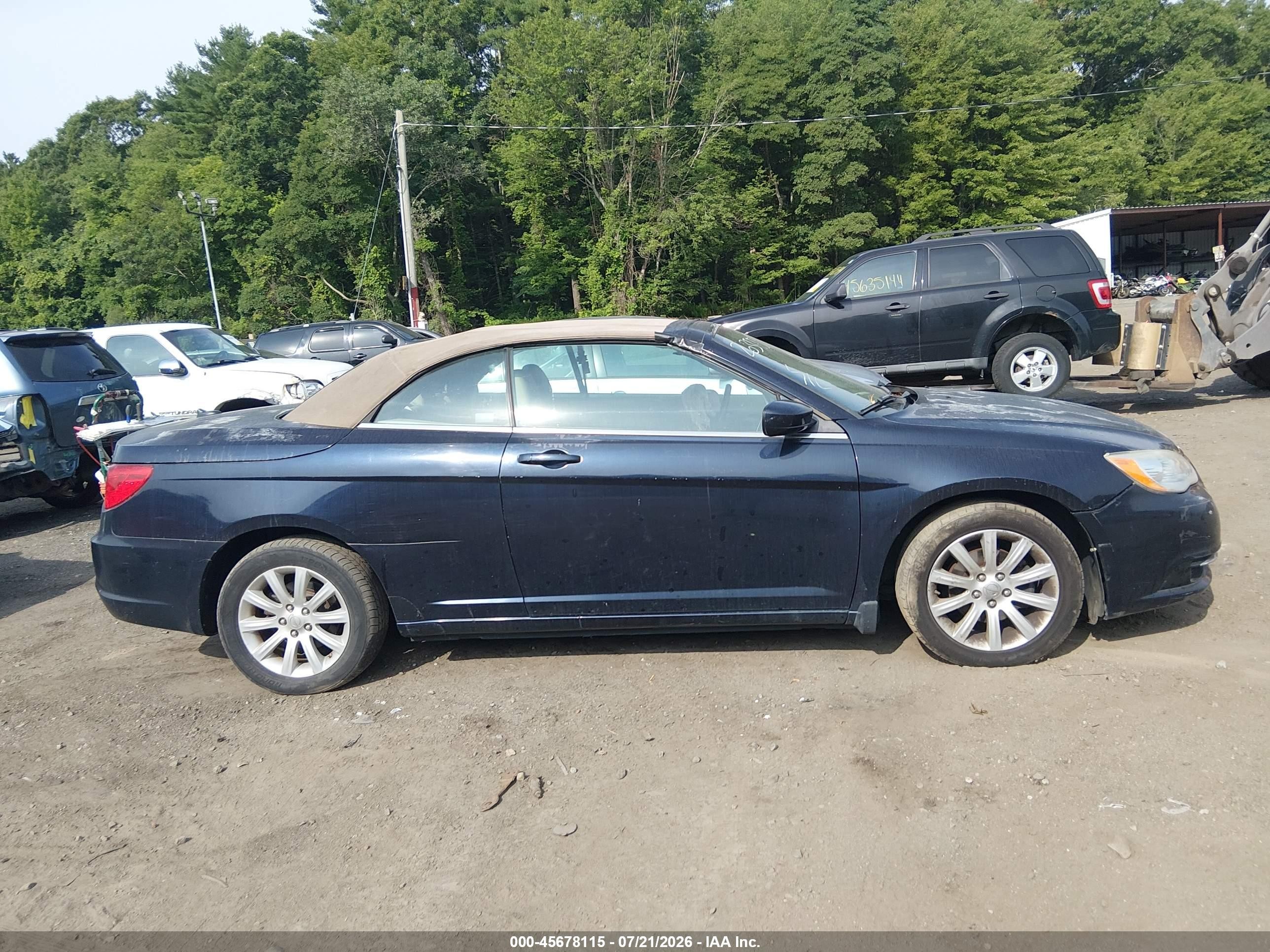 2011 Chrysler 200 Touring Синий vin: 1C3BC2EG1BN531588