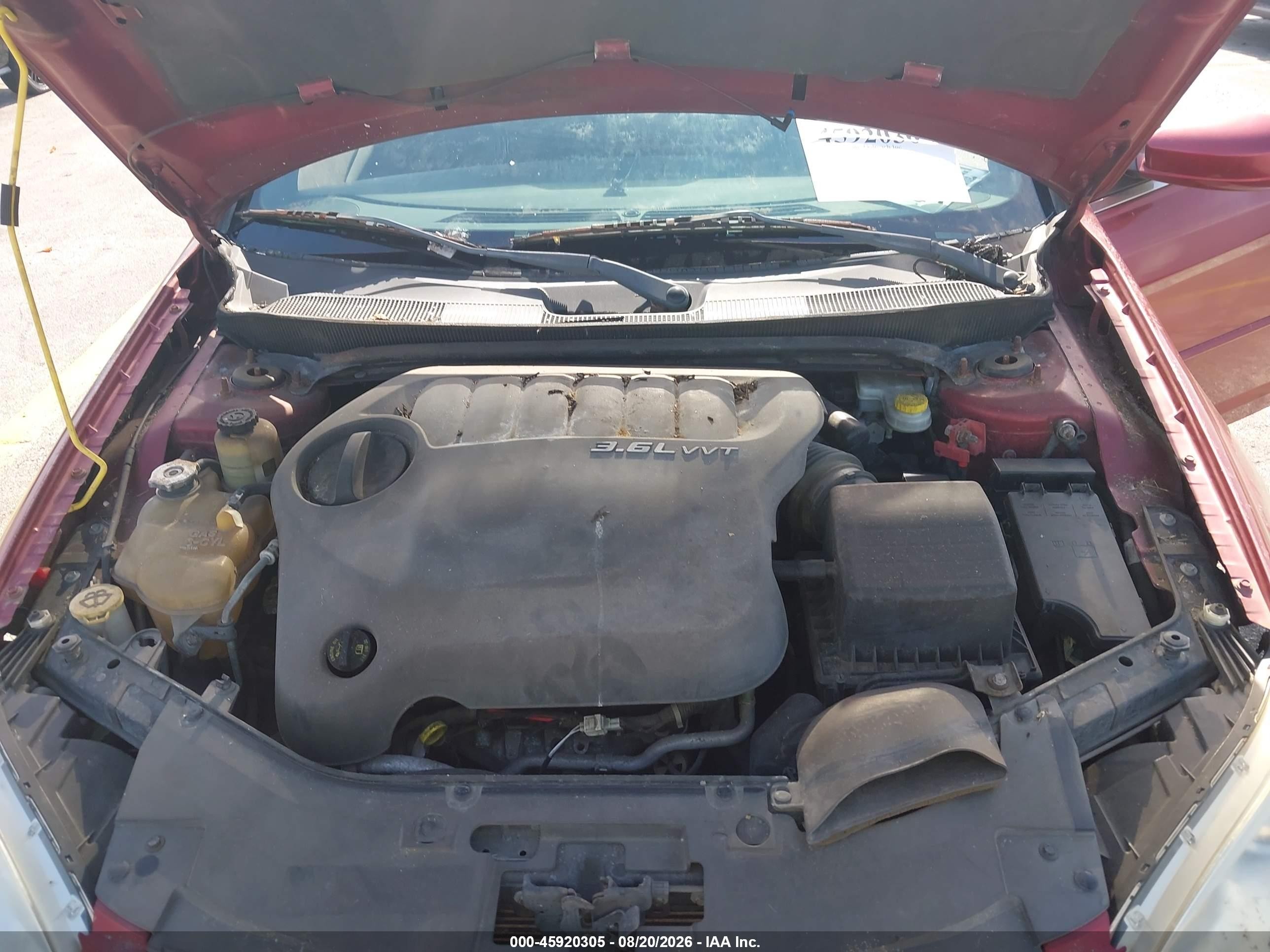 2011 Chrysler 200 Touring Red vin: 1C3BC2EG3BN537649