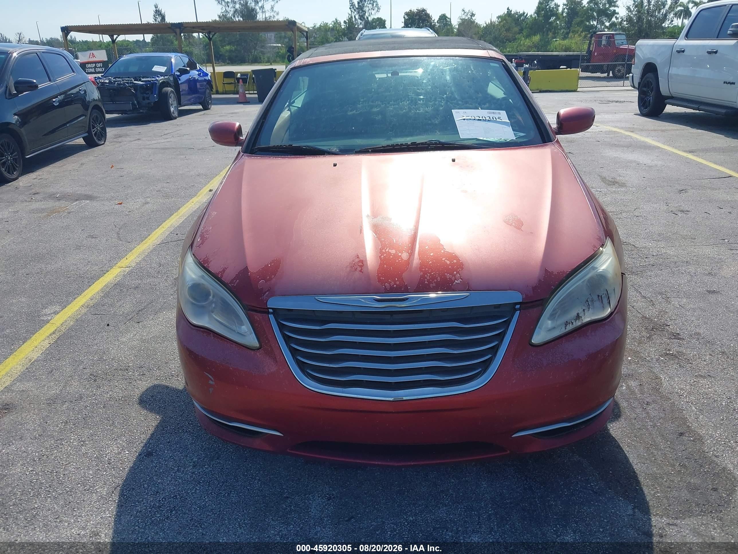 2011 Chrysler 200 Touring Red vin: 1C3BC2EG3BN537649