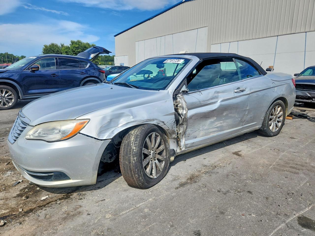 2011 Chrysler 200 Touring Серебряный vin: 1C3BC2EG3BN577908