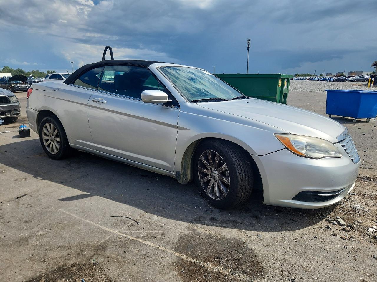 2011 Chrysler 200 Touring Серебряный vin: 1C3BC2EG3BN577908