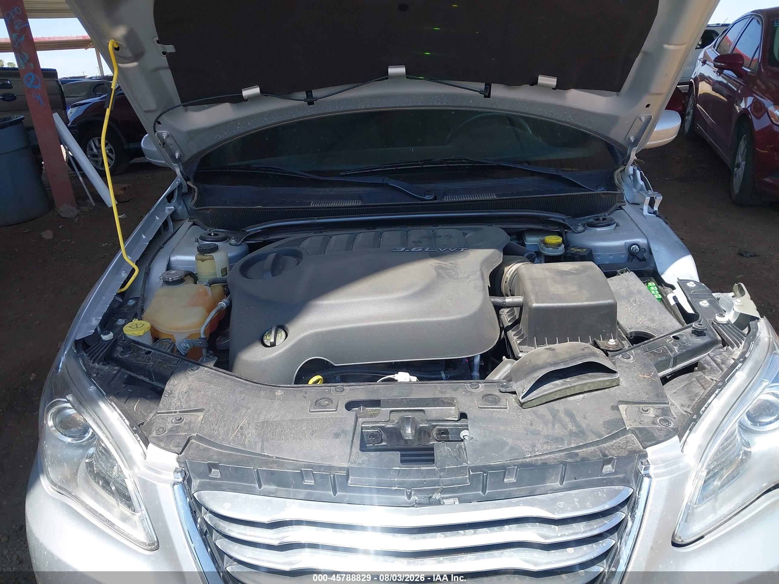 2011 Chrysler 200 Touring Silver vin: 1C3BC2EG4BN620488
