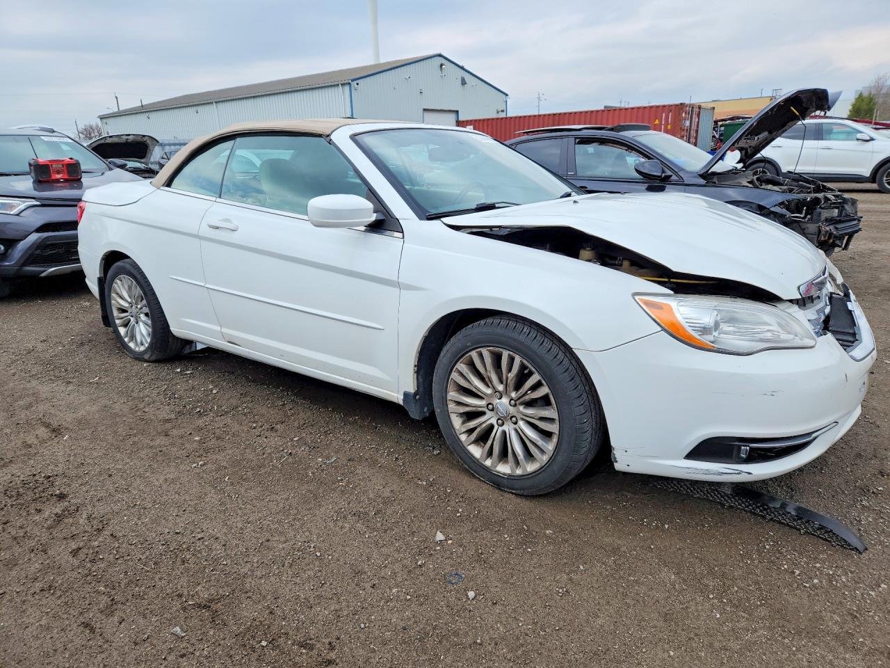 2011 Chrysler 200 Touring White vin: 1C3BC2EG5BN549687