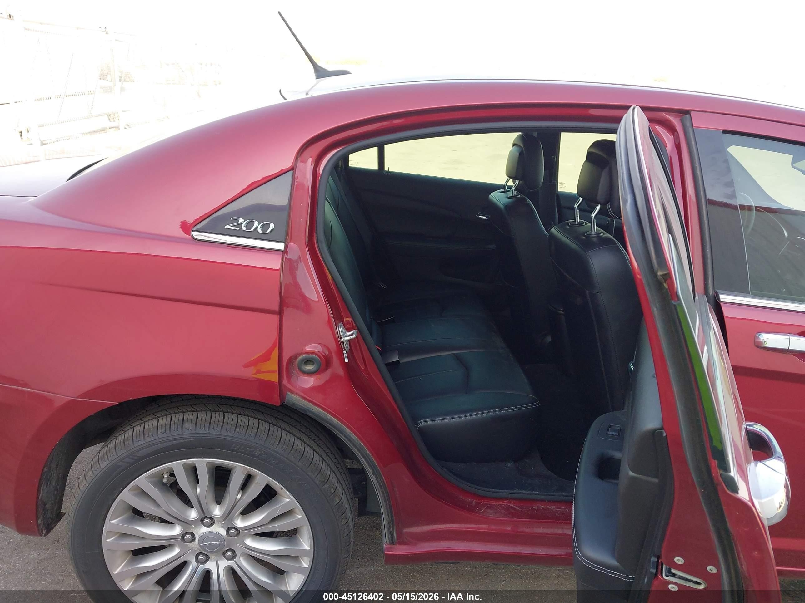 2011 Chrysler 200 Limited Красный vin: 1C3BC2FB3BN583307