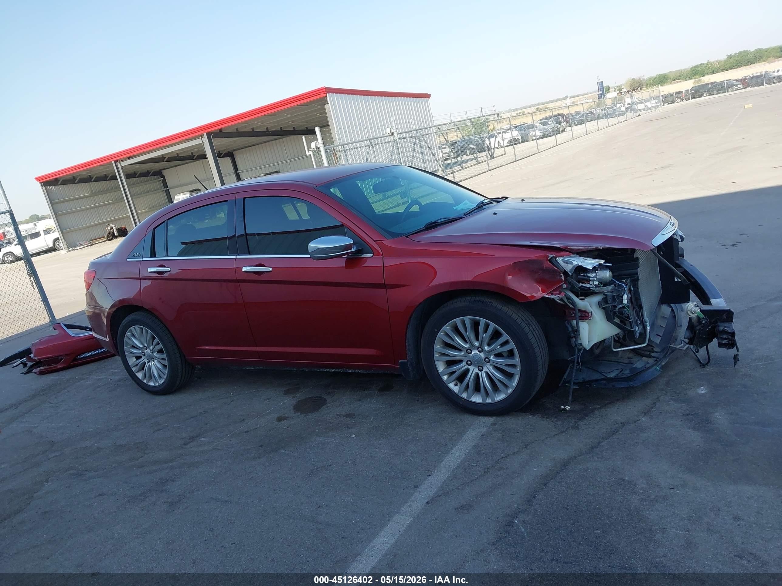 2011 Chrysler 200 Limited Красный vin: 1C3BC2FB3BN583307