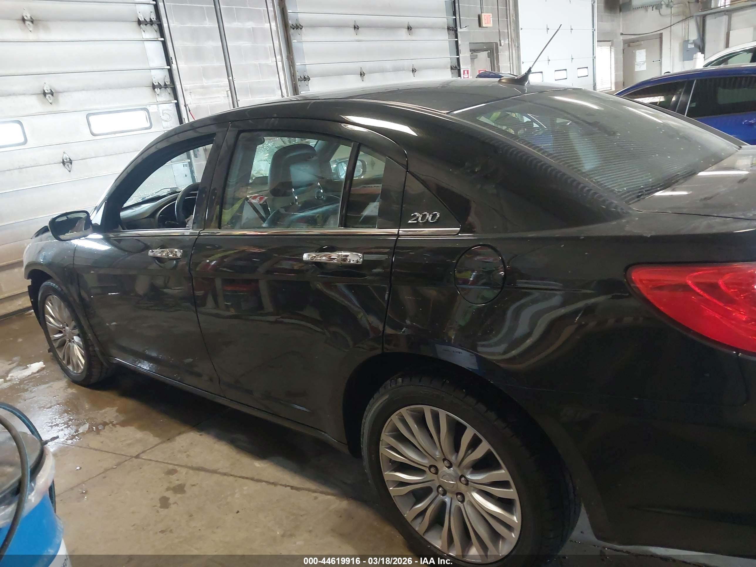 2011 Chrysler 200 Limited Black vin: 1C3BC2FB4BN572008