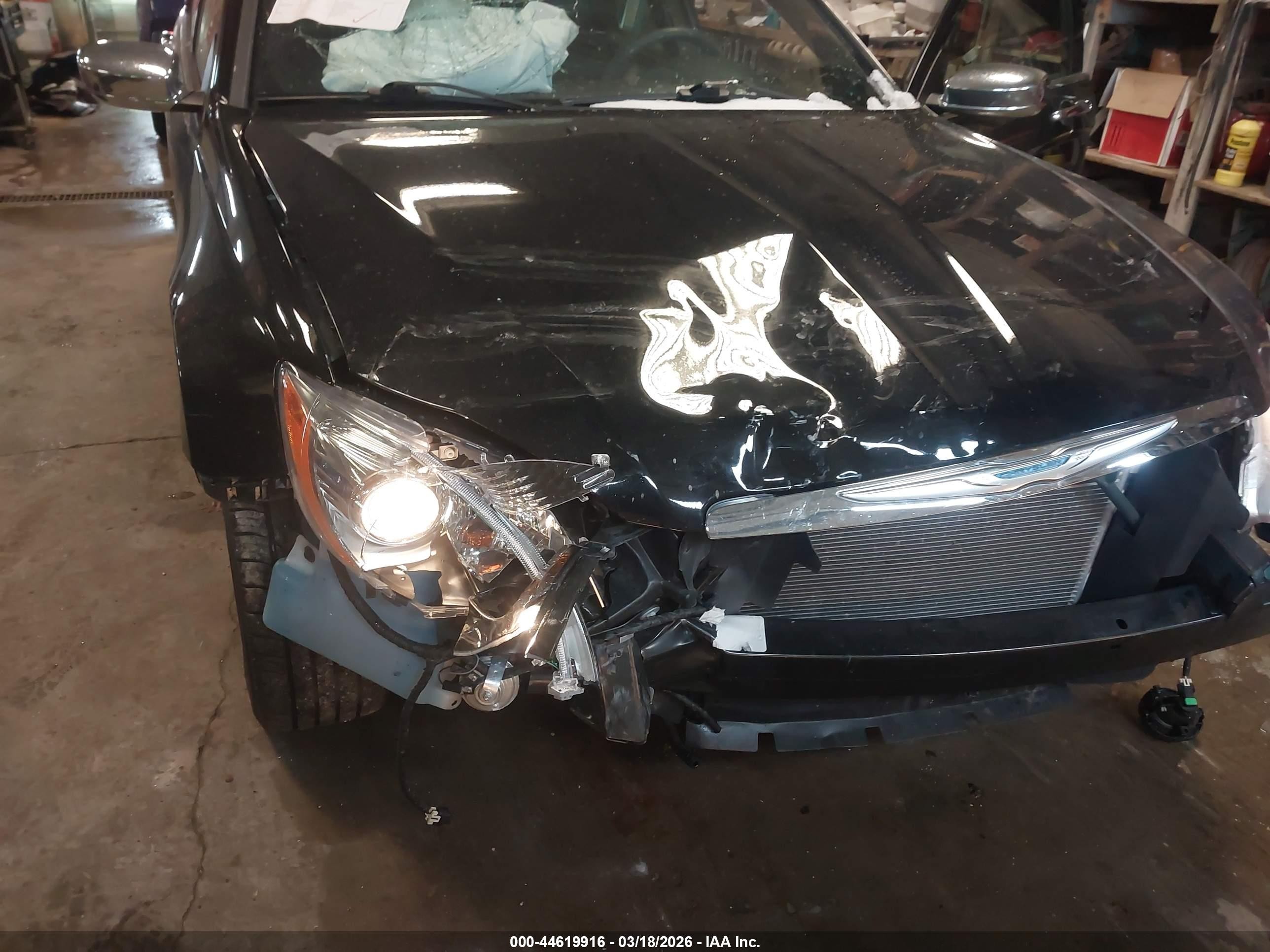 2011 Chrysler 200 Limited Black vin: 1C3BC2FB4BN572008