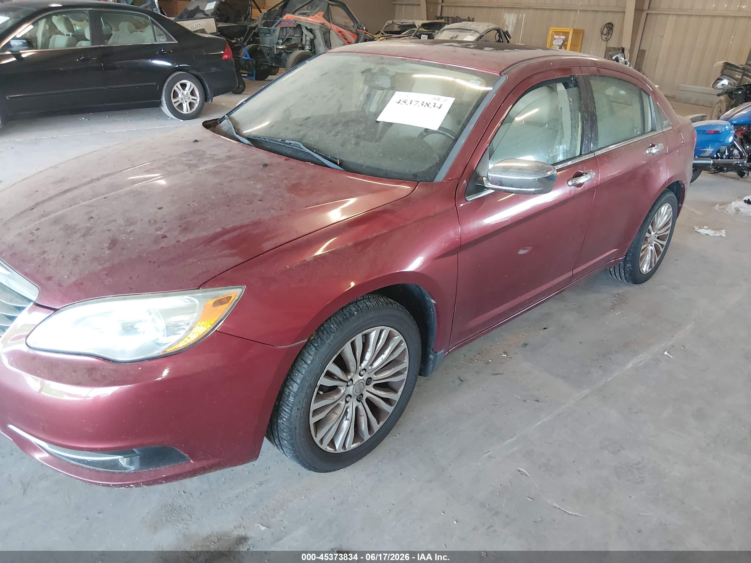 2011 Chrysler 200 Limited Burgundy vin: 1C3BC2FB7BN506097