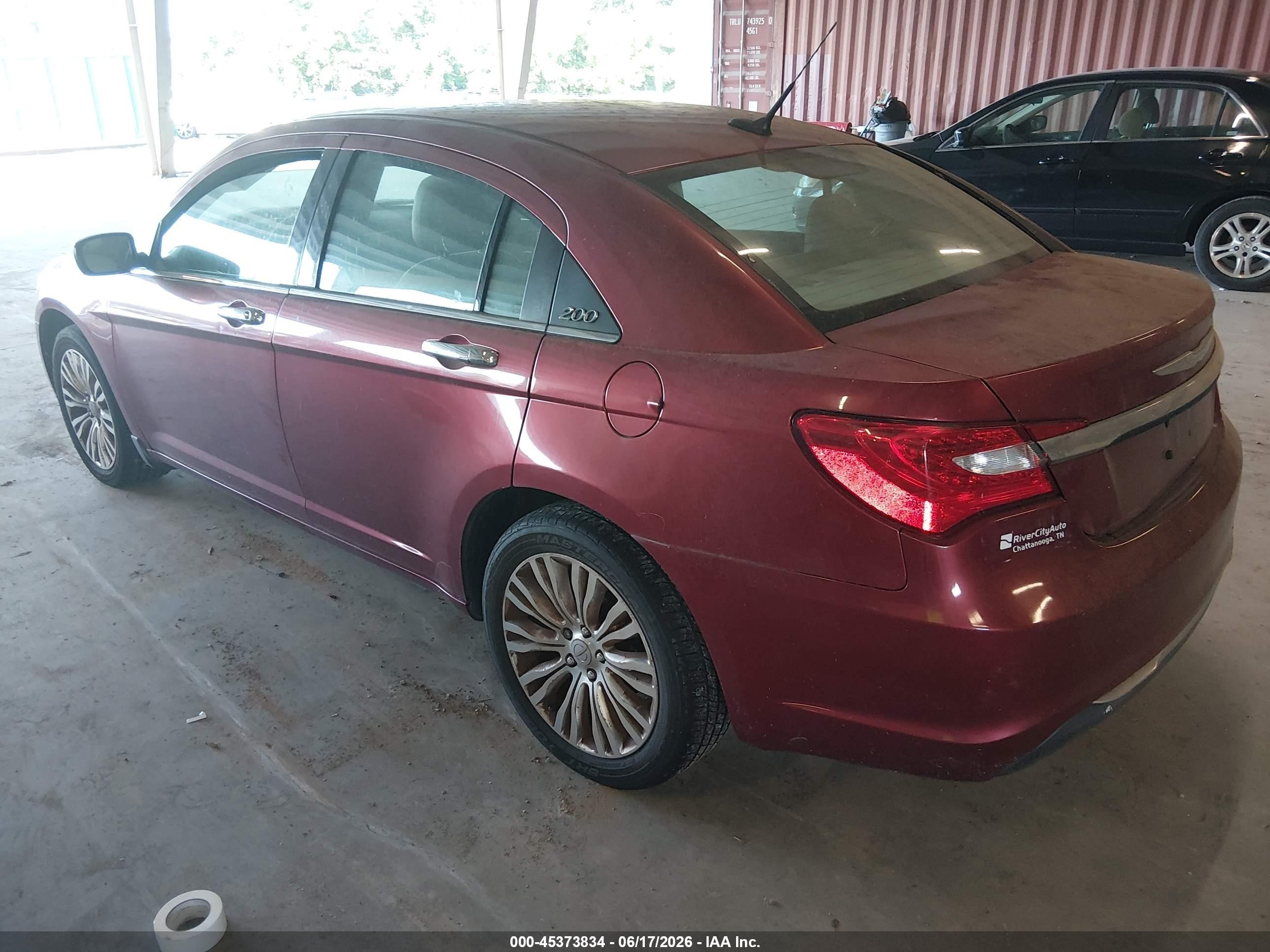 2011 Chrysler 200 Limited Burgundy vin: 1C3BC2FB7BN506097