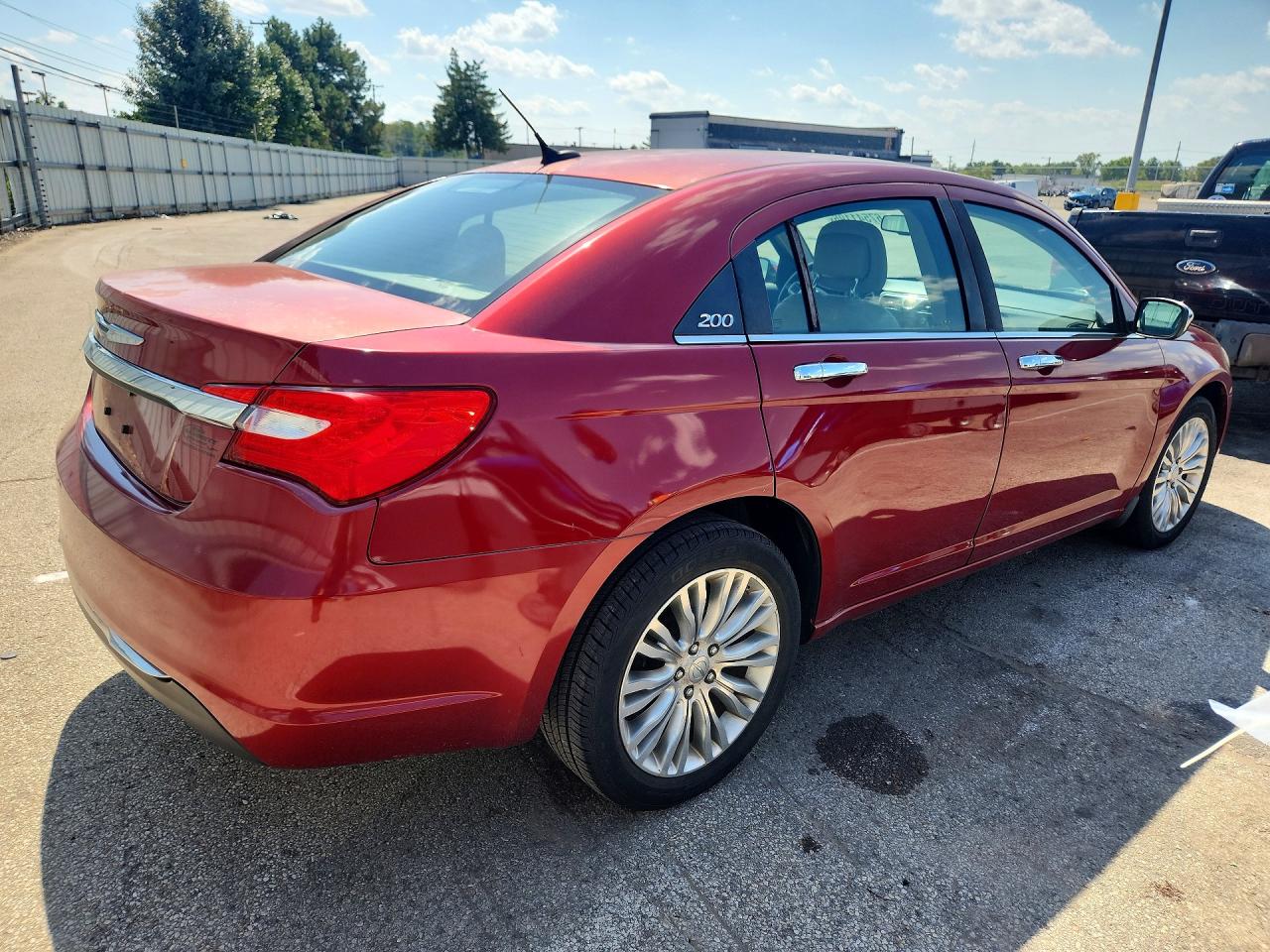 2011 Chrysler 200 Limited Maroon vin: 1C3BC2FBXBN595051