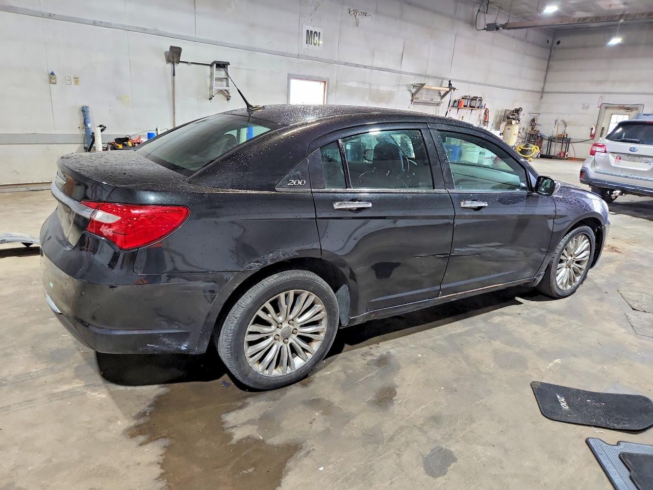 2011 Chrysler 200 Limited Black vin: 1C3BC2FG0BN520418