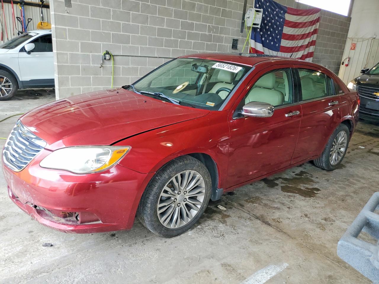 2011 Chrysler 200 Limited Red vin: 1C3BC2FG4BN504741