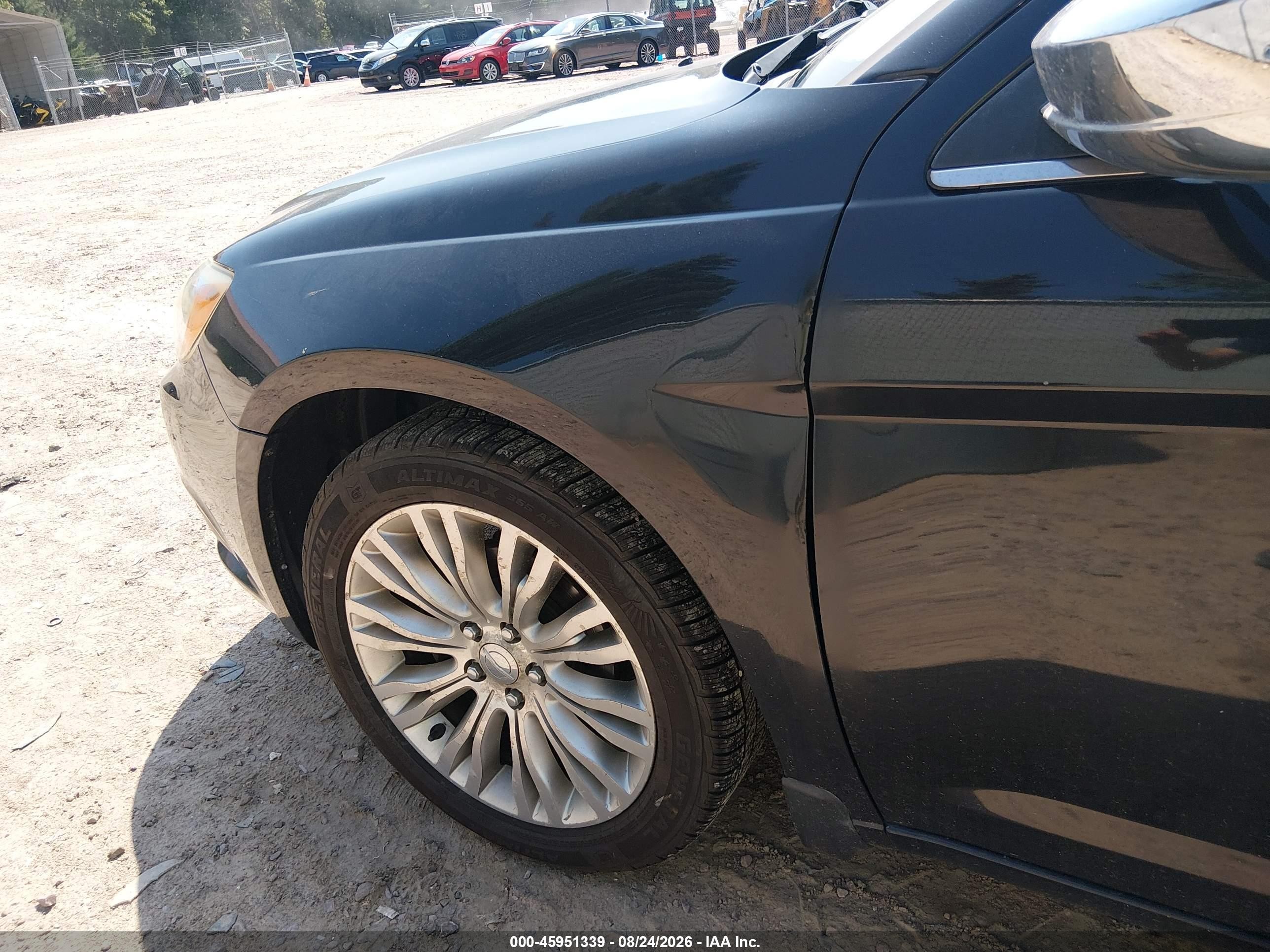 2011 Chrysler 200 Limited Черный vin: 1C3BC2FG5BN517689