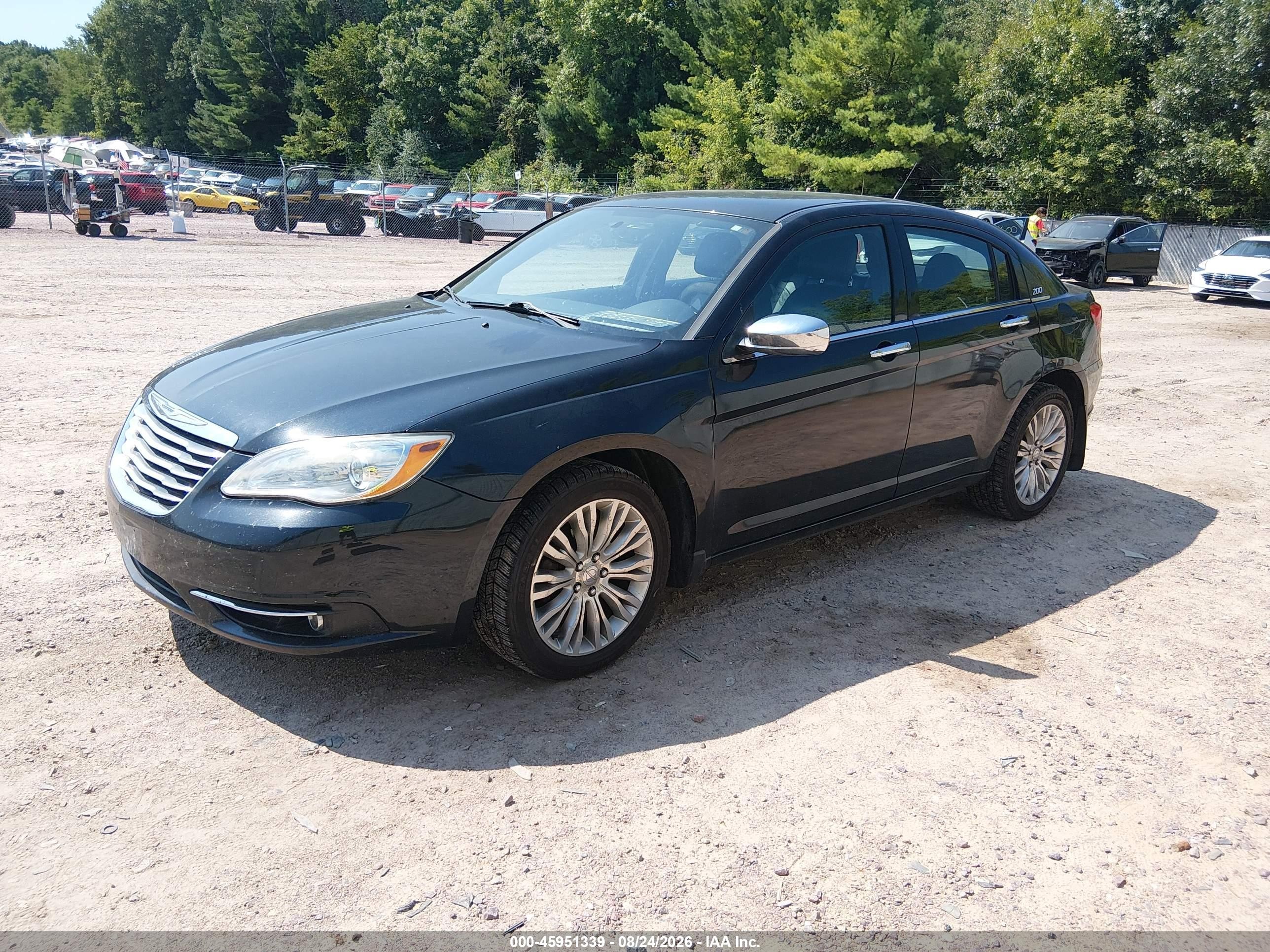 2011 Chrysler 200 Limited Черный vin: 1C3BC2FG5BN517689