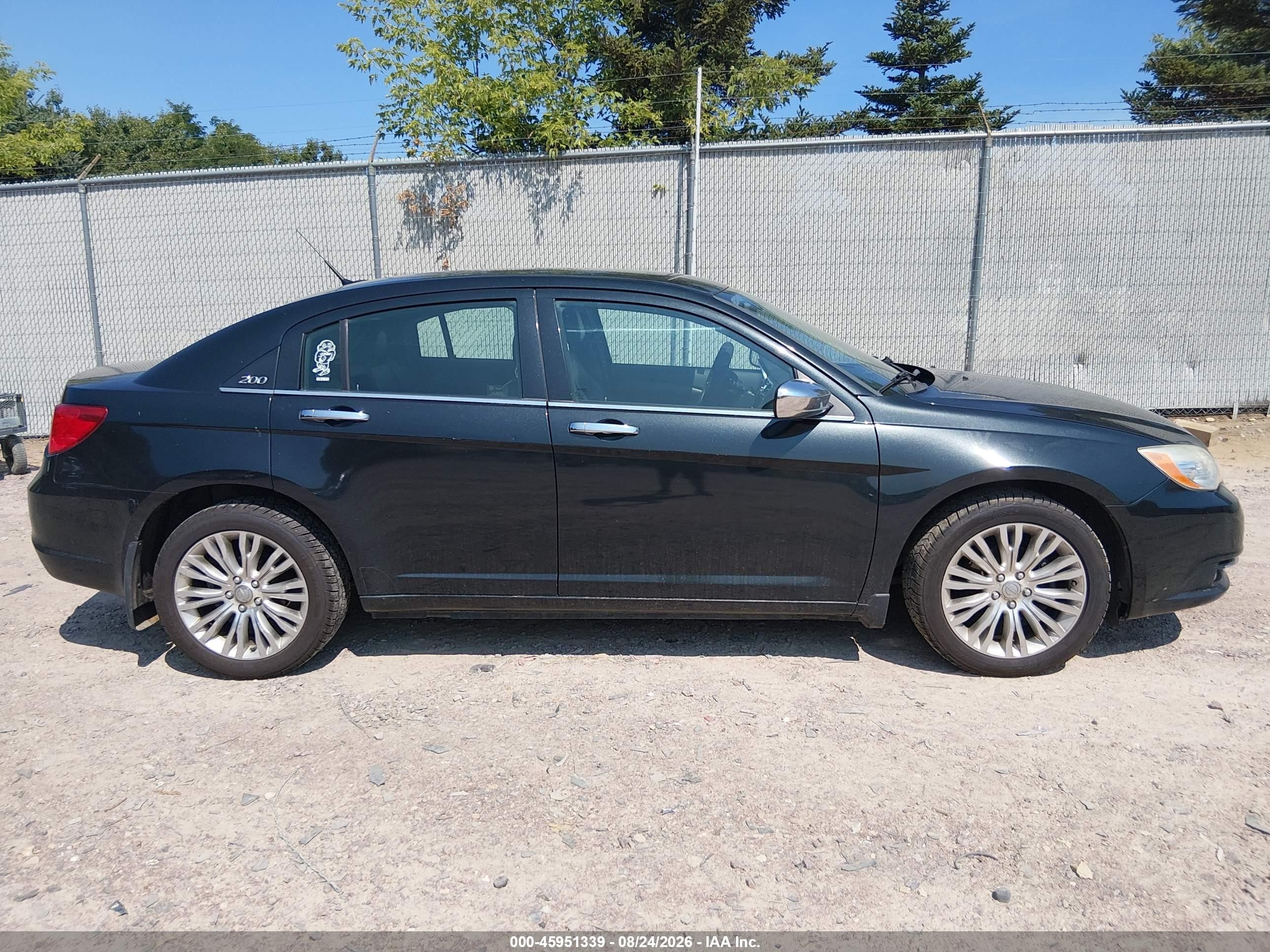 2011 Chrysler 200 Limited Черный vin: 1C3BC2FG5BN517689