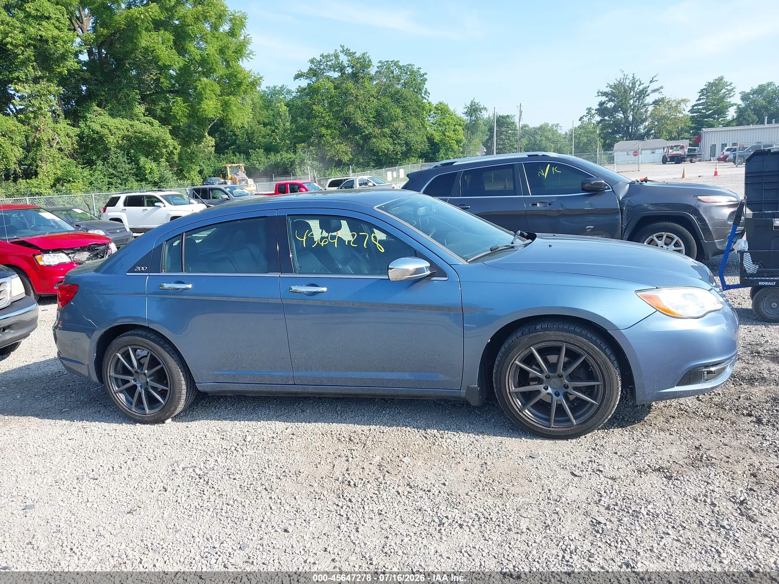 2011 Chrysler 200 Limited Синий vin: 1C3BC2FG7BN571754