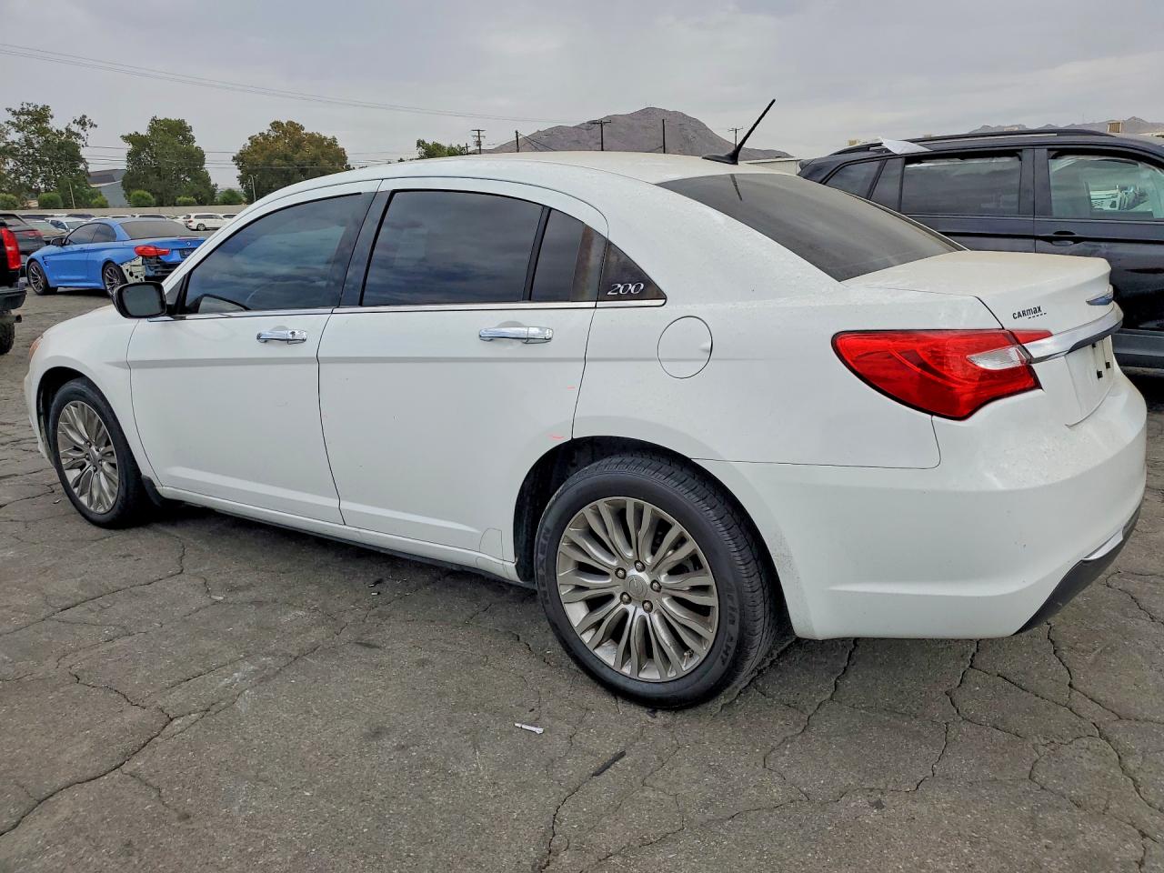 2011 Chrysler 200 Limited White vin: 1C3BC2FG7BN618216