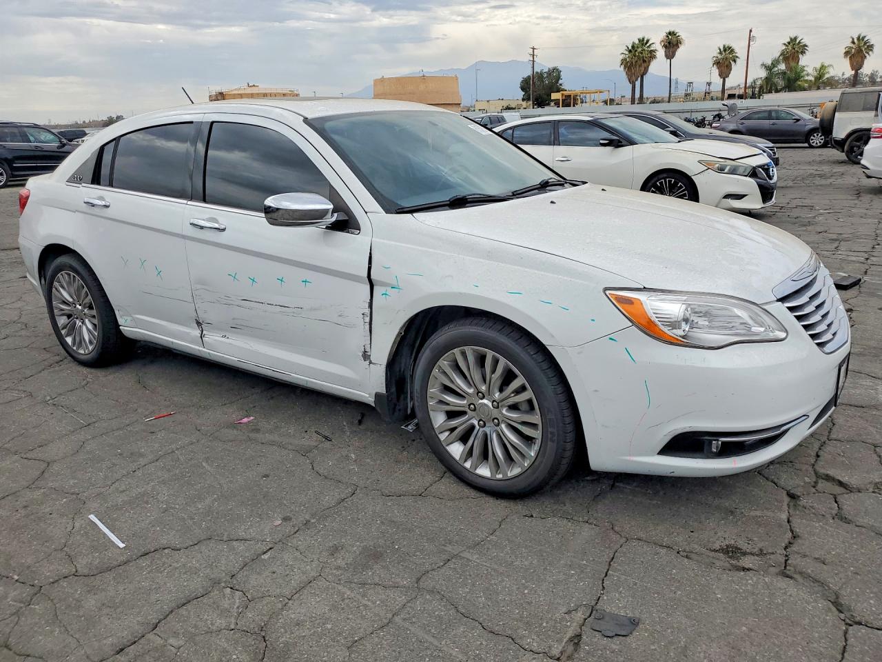 2011 Chrysler 200 Limited White vin: 1C3BC2FG7BN618216