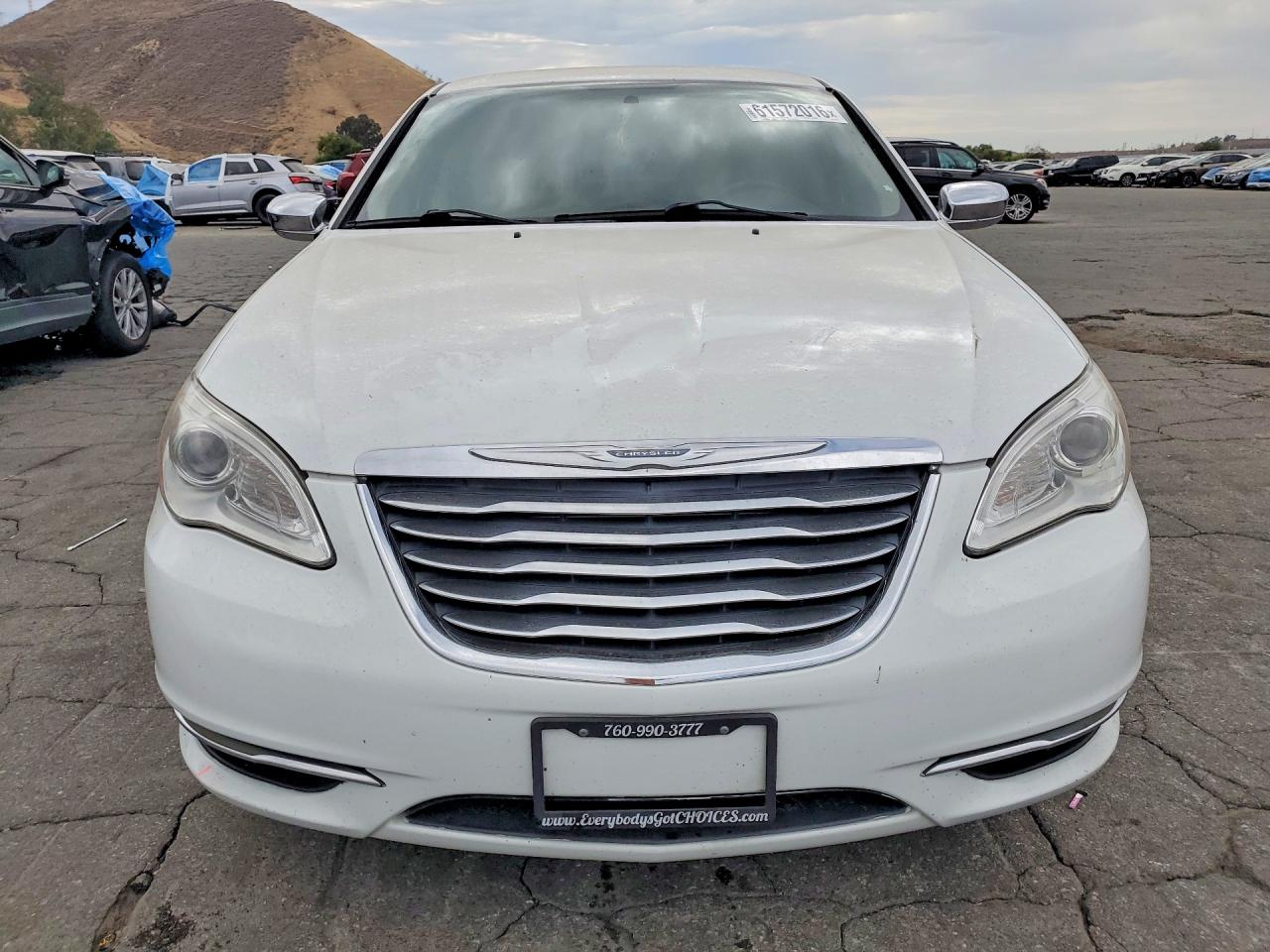 2011 Chrysler 200 Limited White vin: 1C3BC2FG7BN618216