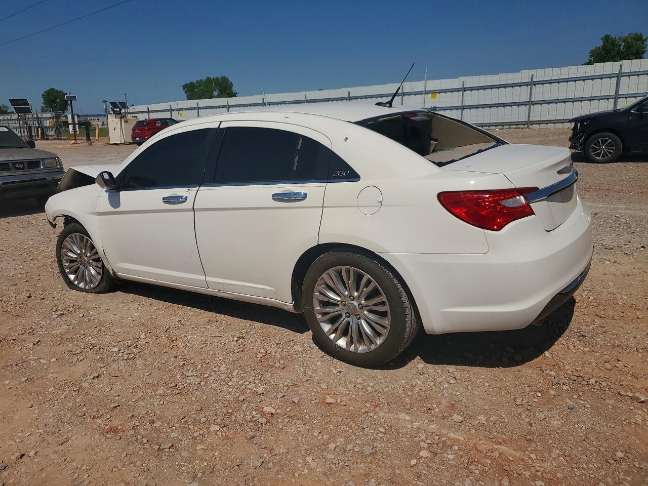 2011 Chrysler 200 White vin: 1C3BC2FG9BN505464
