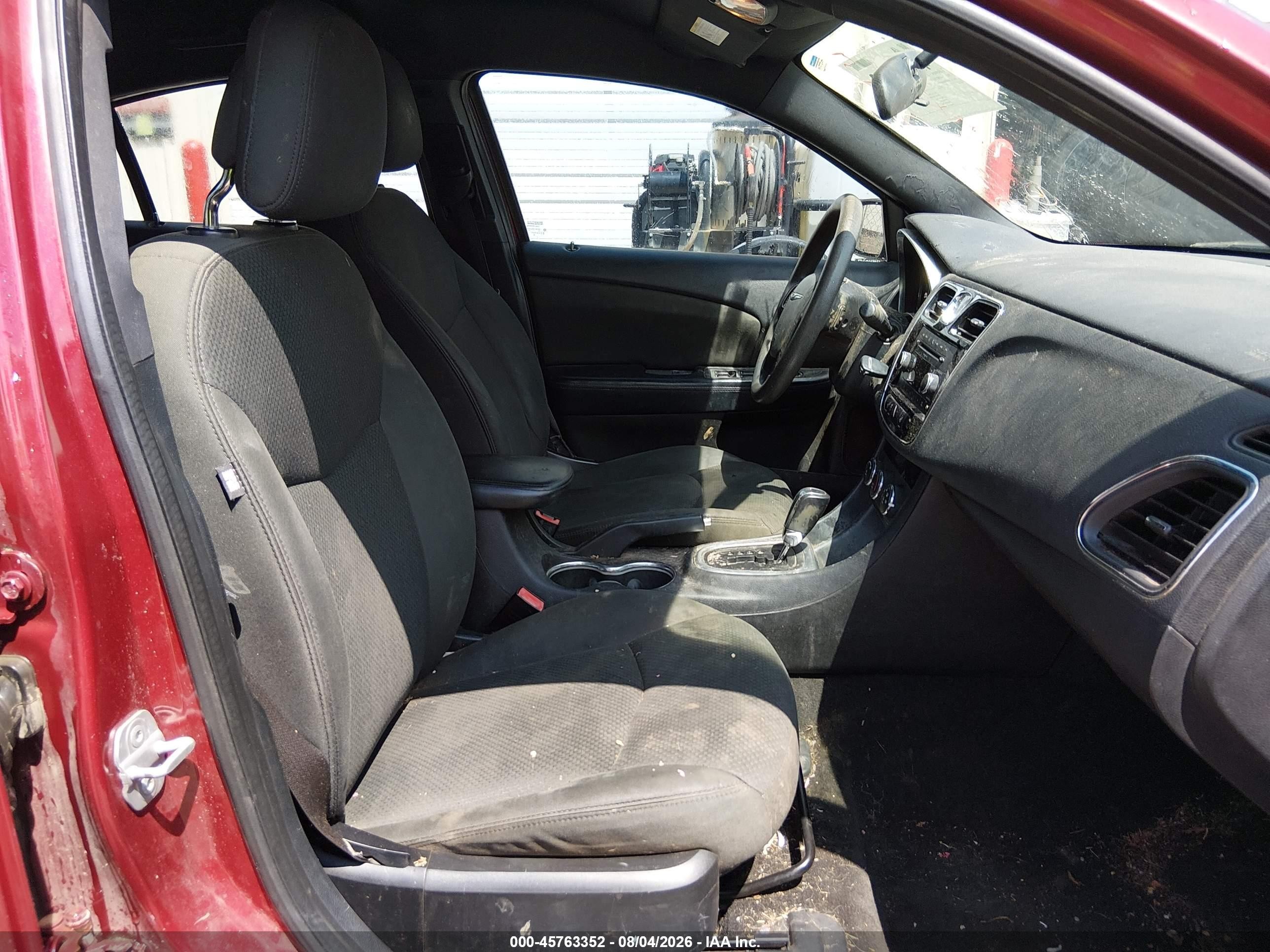 2011 Chrysler 200 Lx Red vin: 1C3BC4FB4BN550540