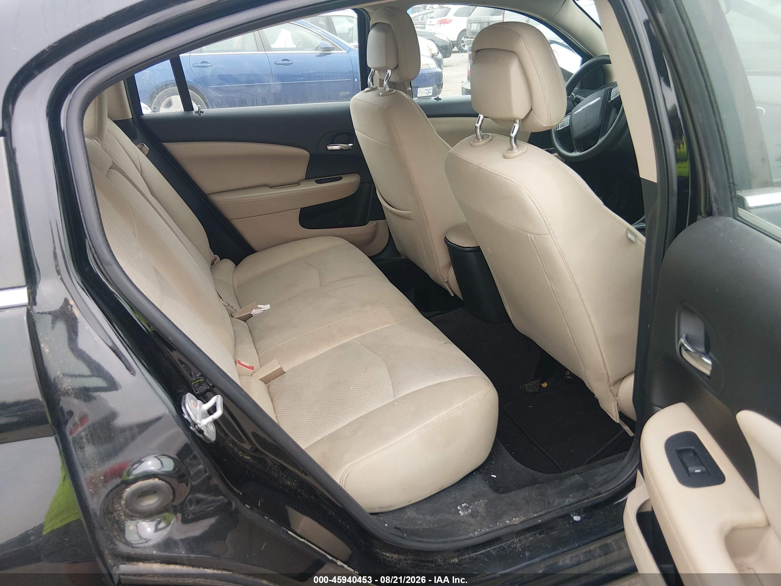 2011 Chrysler 200 Lx Черный vin: 1C3BC4FB8BN553778