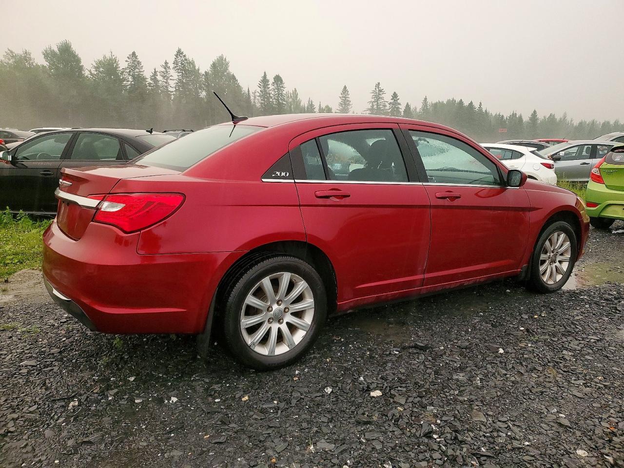 2011 Chrysler 200 Lx Red vin: 1C3BC4FBXBN538263