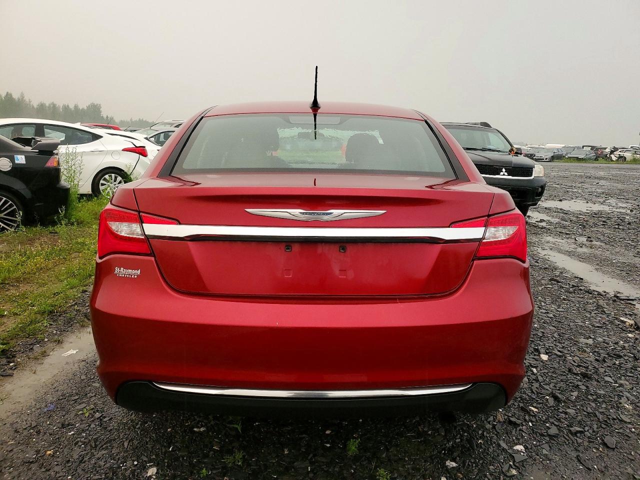2011 Chrysler 200 Lx Red vin: 1C3BC4FBXBN538263