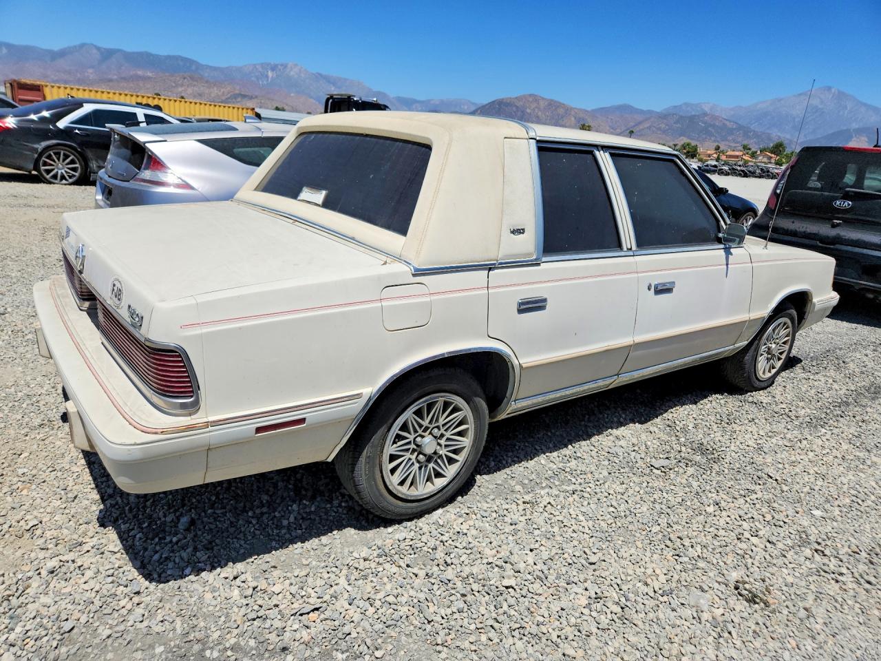 1987 Chrysler Lebaron Белый vin: 1C3BC56D7HF168495