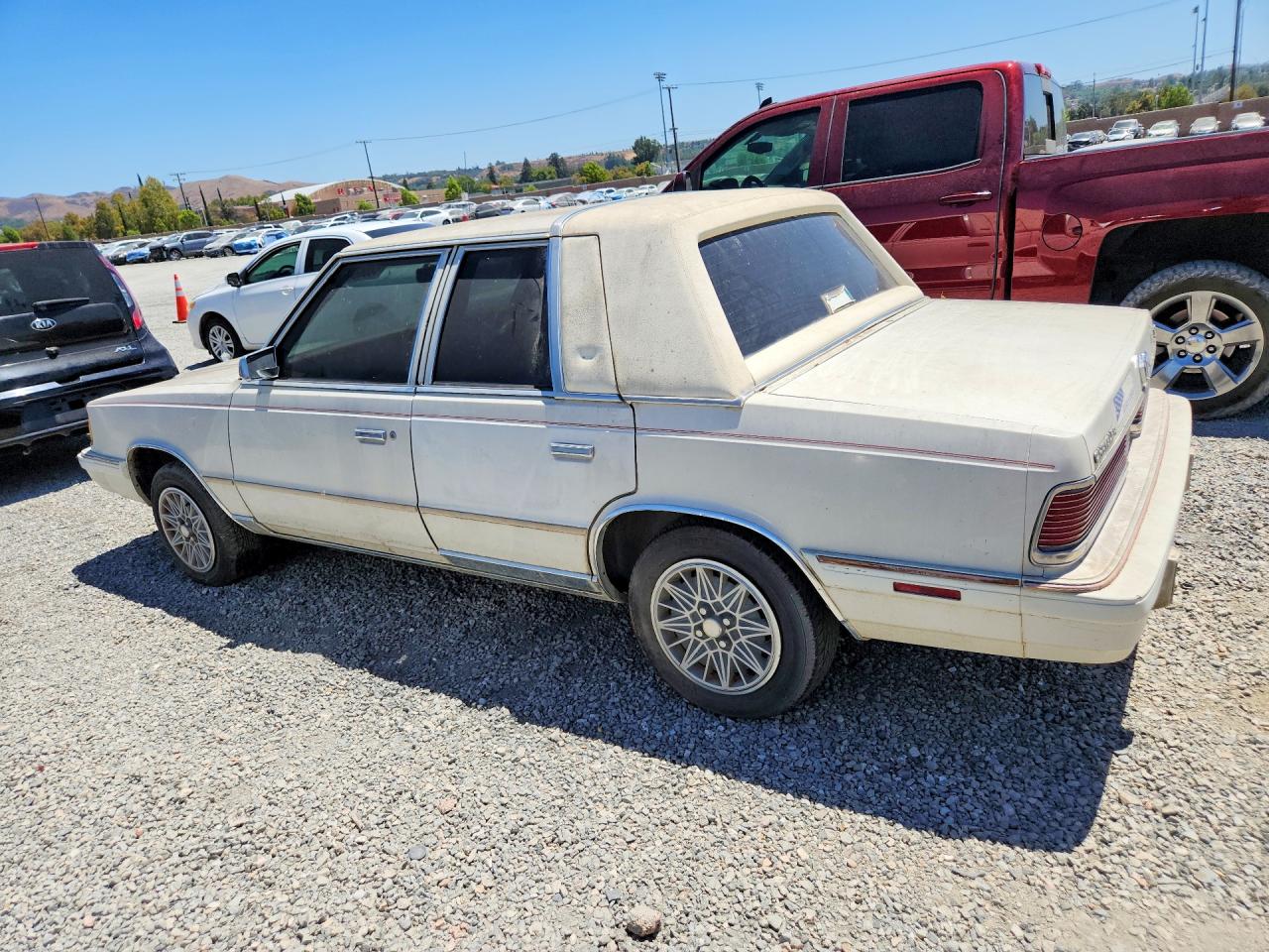 1987 Chrysler Lebaron Белый vin: 1C3BC56D7HF168495