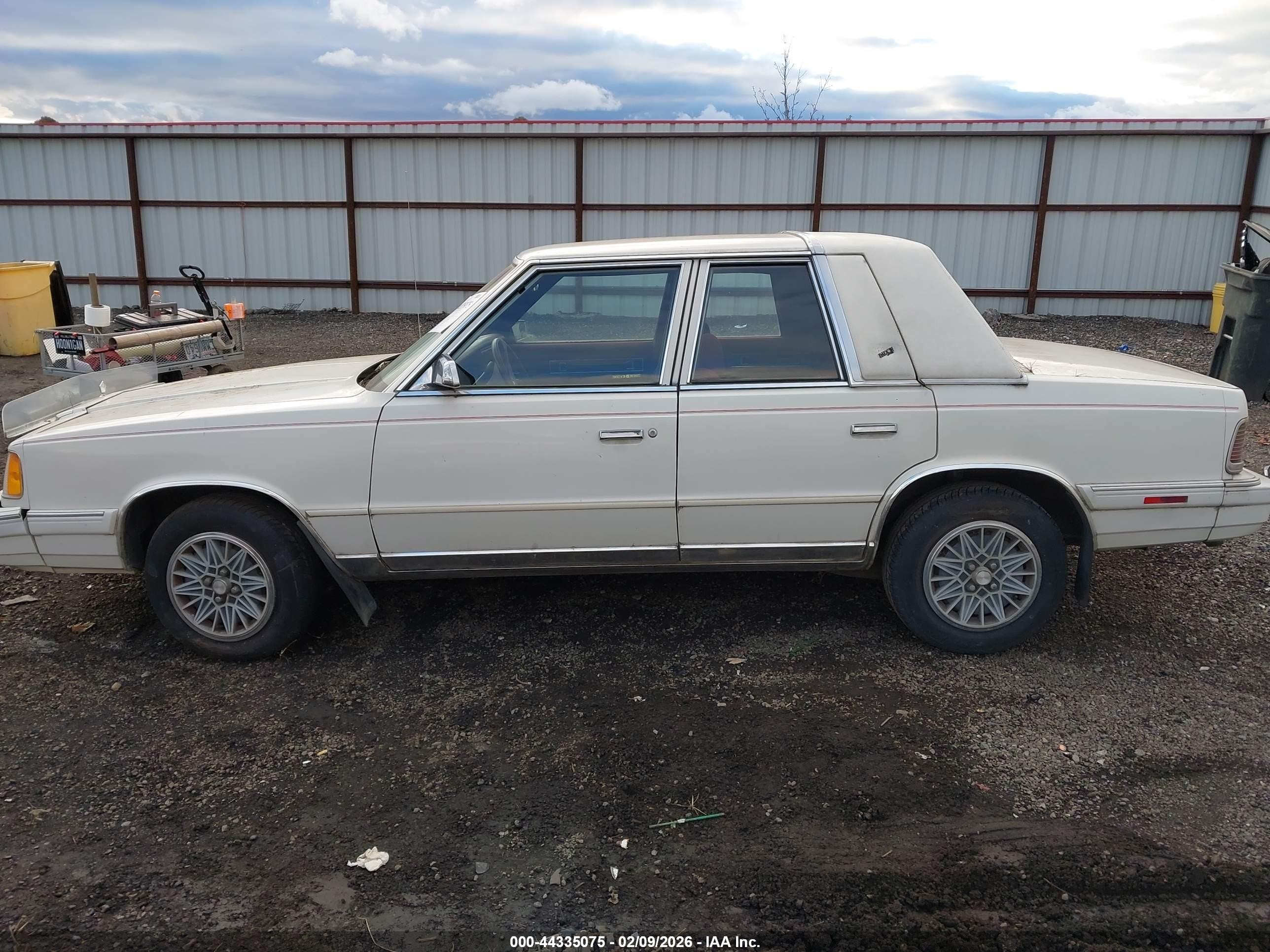 1987 Chrysler Lebaron   Белый vin: 1C3BC56K3HF309657