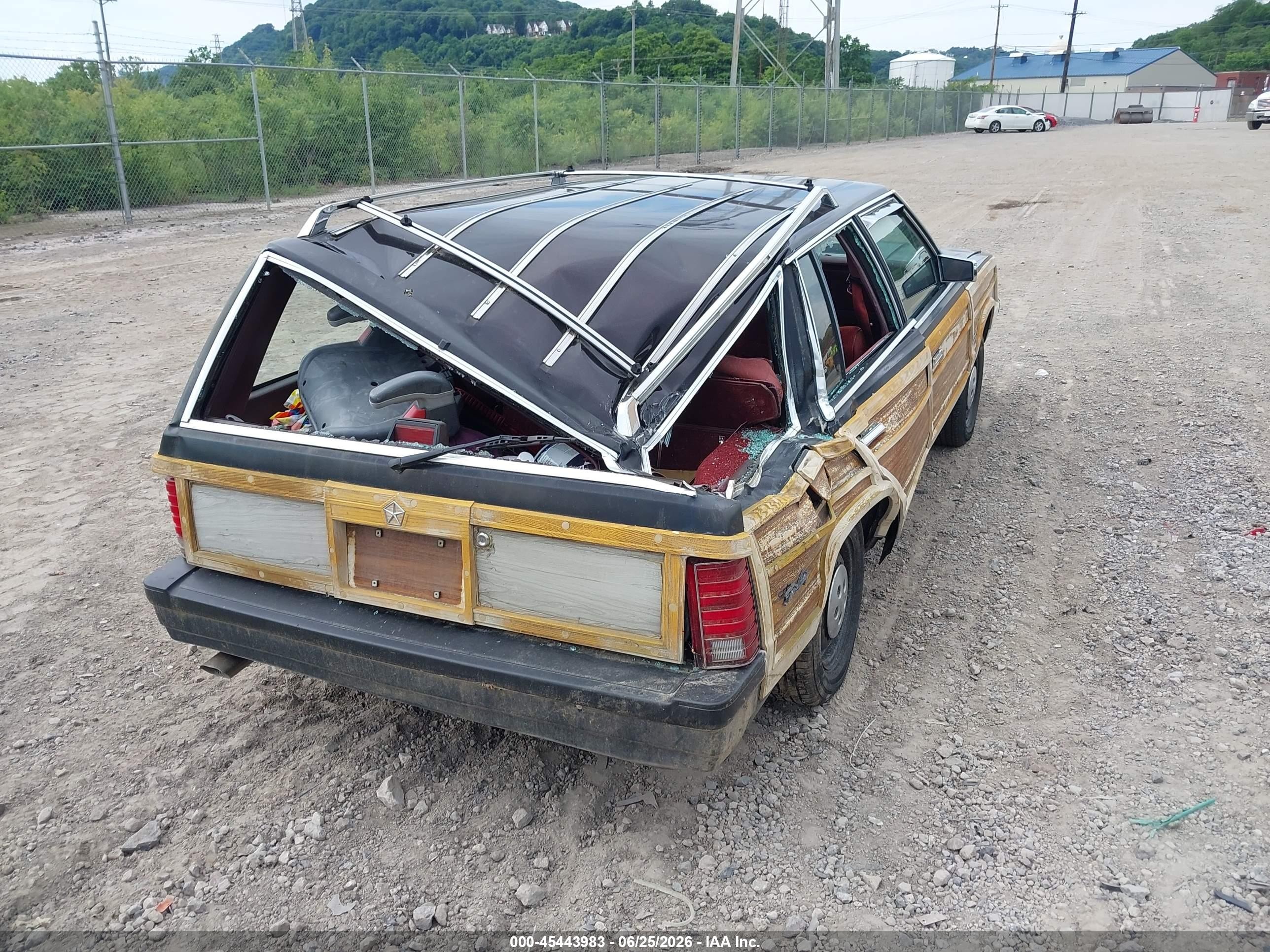 1986 Chrysler Lebaron Town And Country Brown vin: 1C3BC59E4GF104305