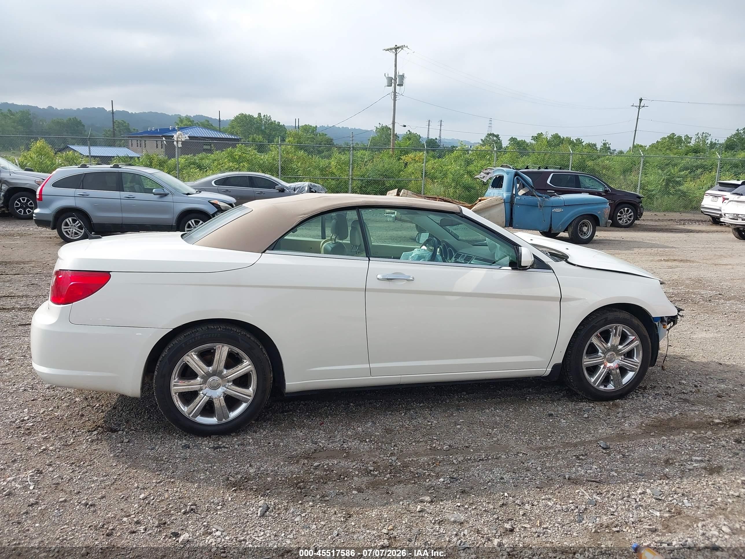 2010 Chrysler Sebring Limited White vin: 1C3BC6EV4AN218216