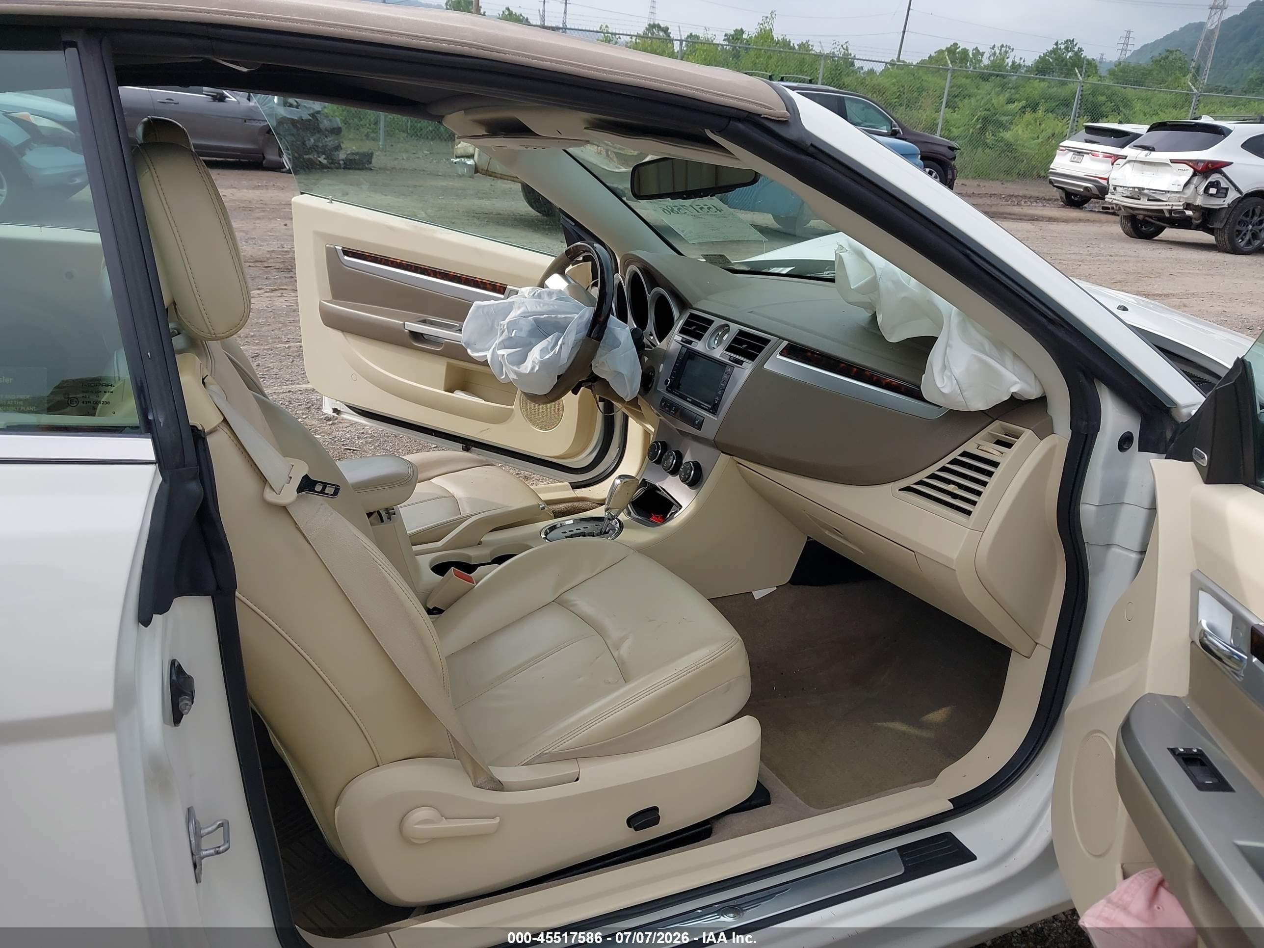 2010 Chrysler Sebring Limited White vin: 1C3BC6EV4AN218216