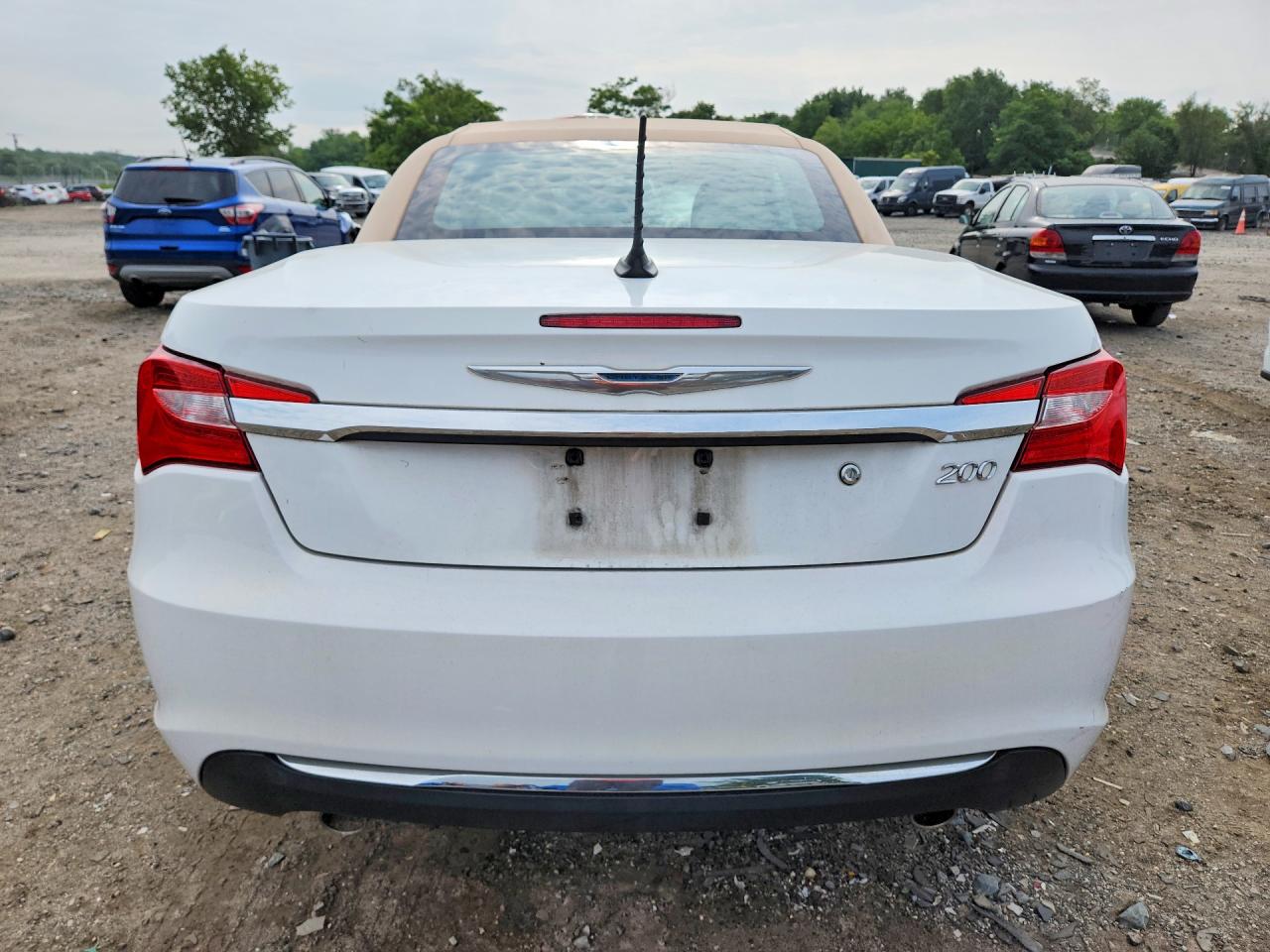 2011 Chrysler 200 Limited White vin: 1C3BC7EG0BN600137