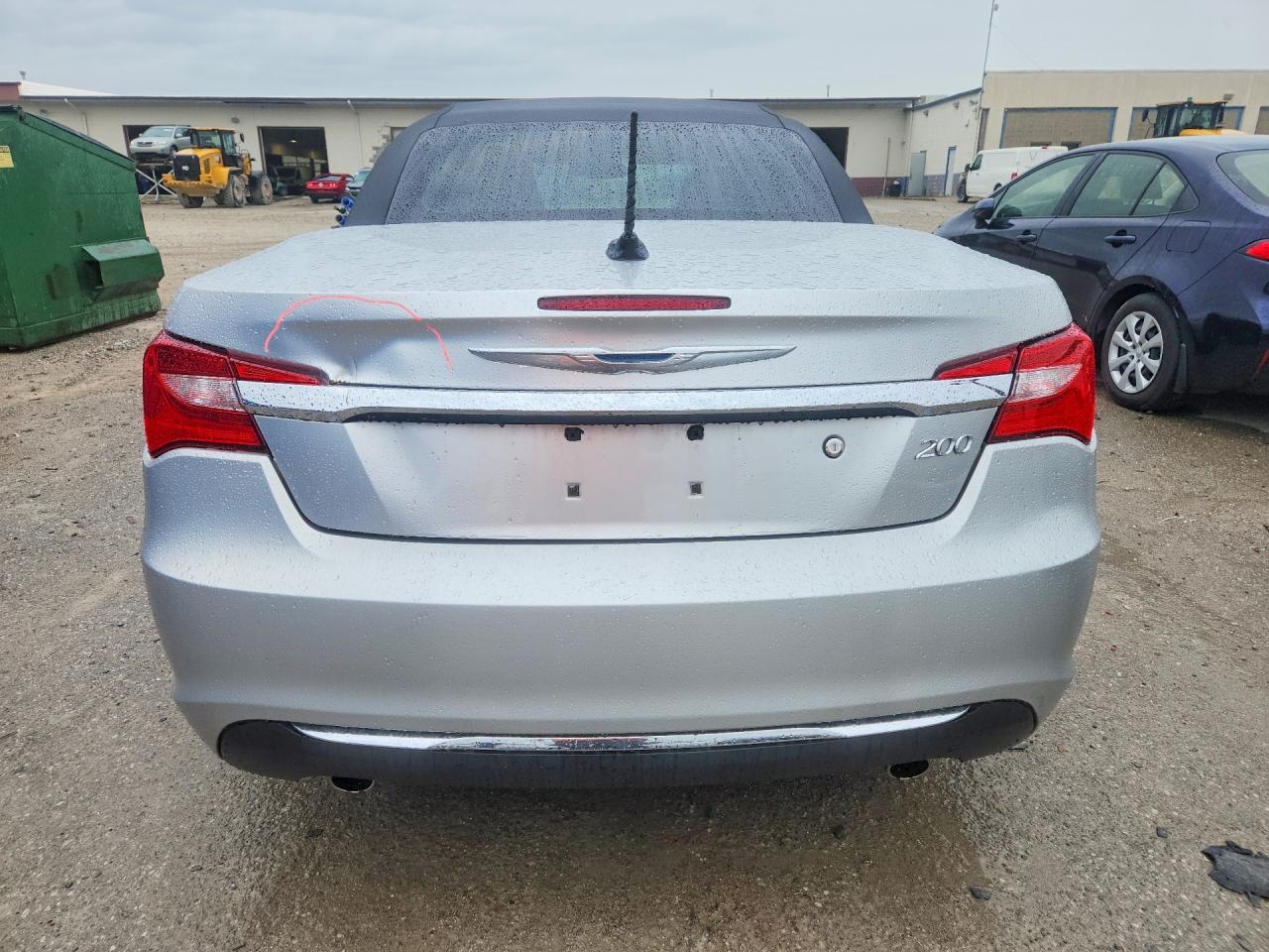 2011 Chrysler 200 Limited Silver vin: 1C3BC7EG6BN539702