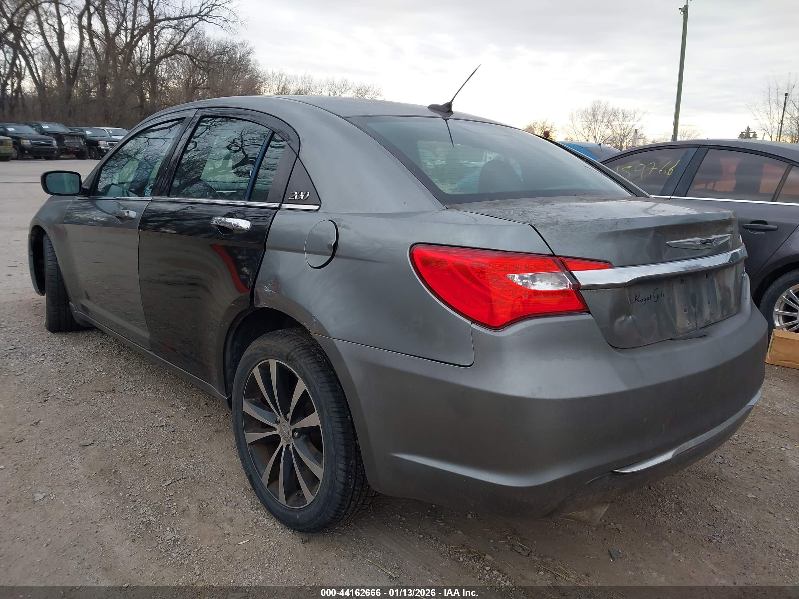 2011 Chrysler 200 S Gray vin: 1C3BC8FG1BN611846