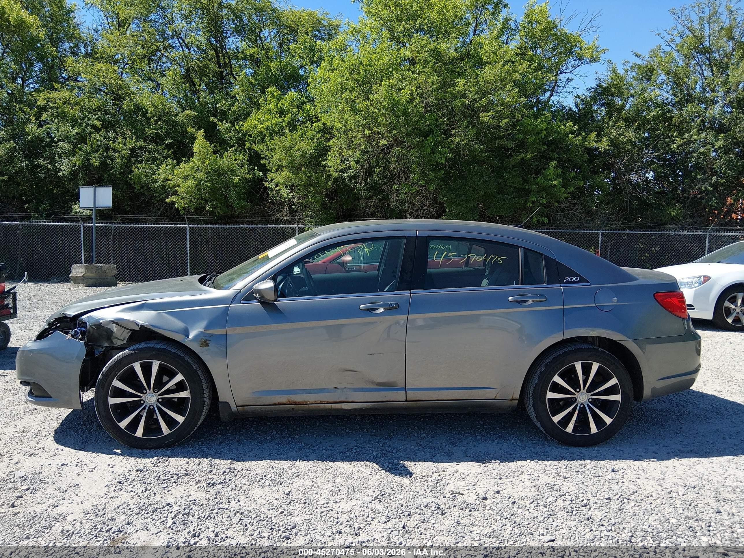 2011 Chrysler 200 S Gray vin: 1C3BC8FG6BN613396