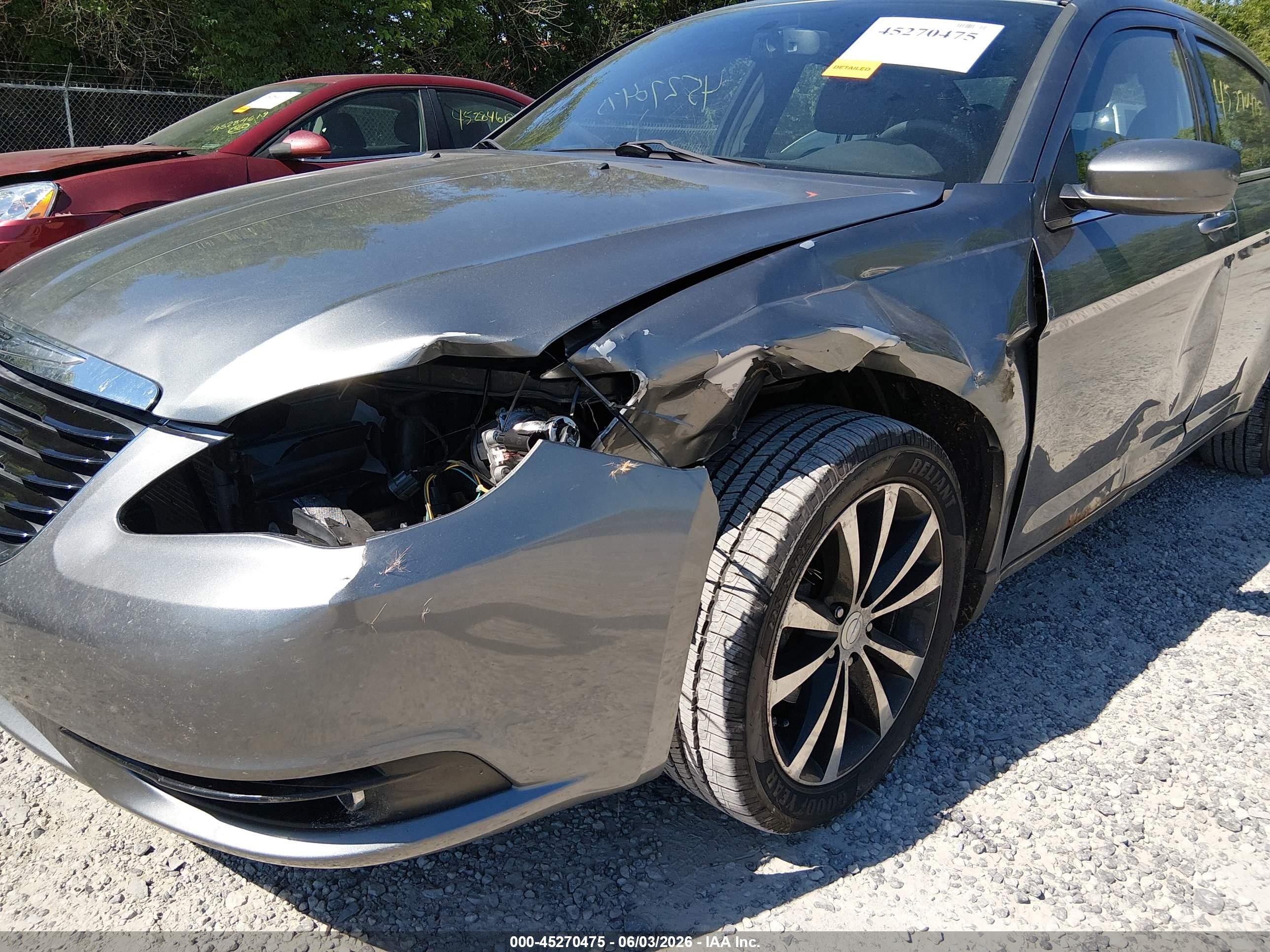 2011 Chrysler 200 S Gray vin: 1C3BC8FG6BN613396
