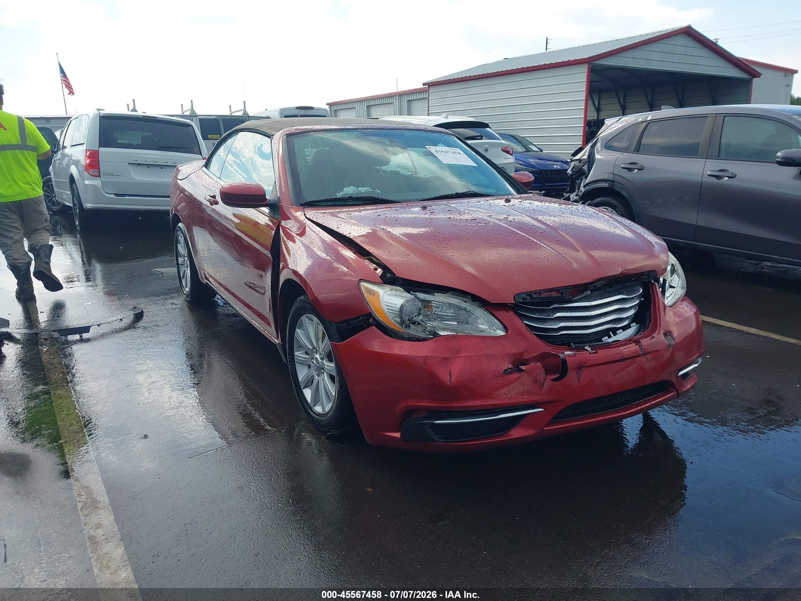 2012 Chrysler 200 Touring Red vin: 1C3BCBEB0CN162891