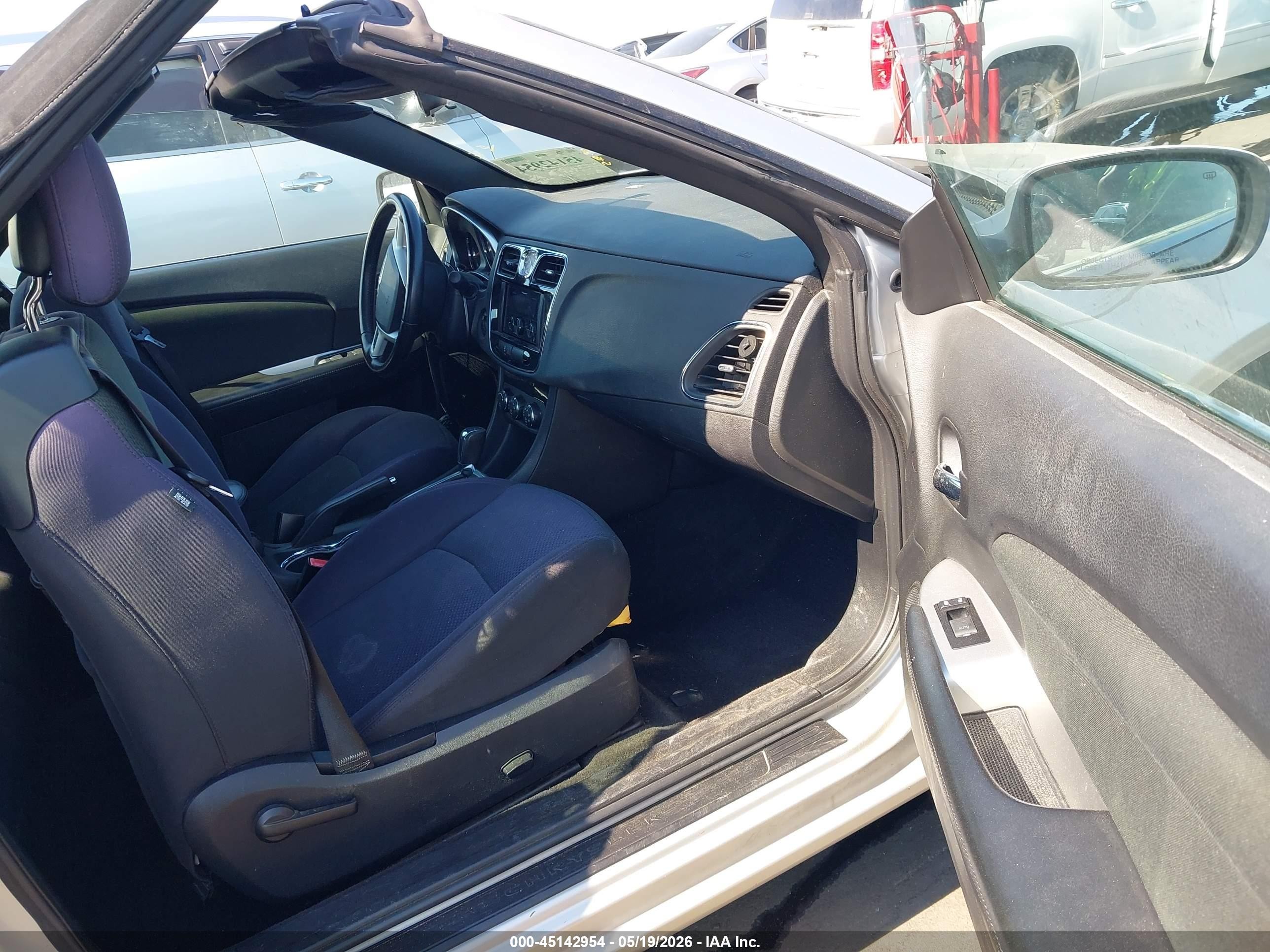 2012 Chrysler 200 Touring Silver vin: 1C3BCBEB0CN229554