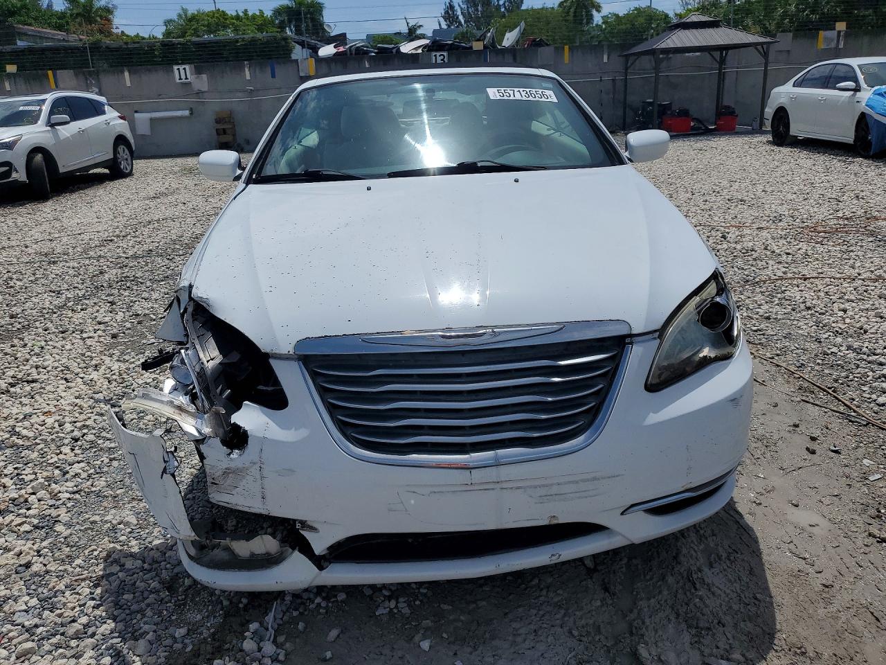 2013 Chrysler 200 Touring Белый vin: 1C3BCBEB1DN533011
