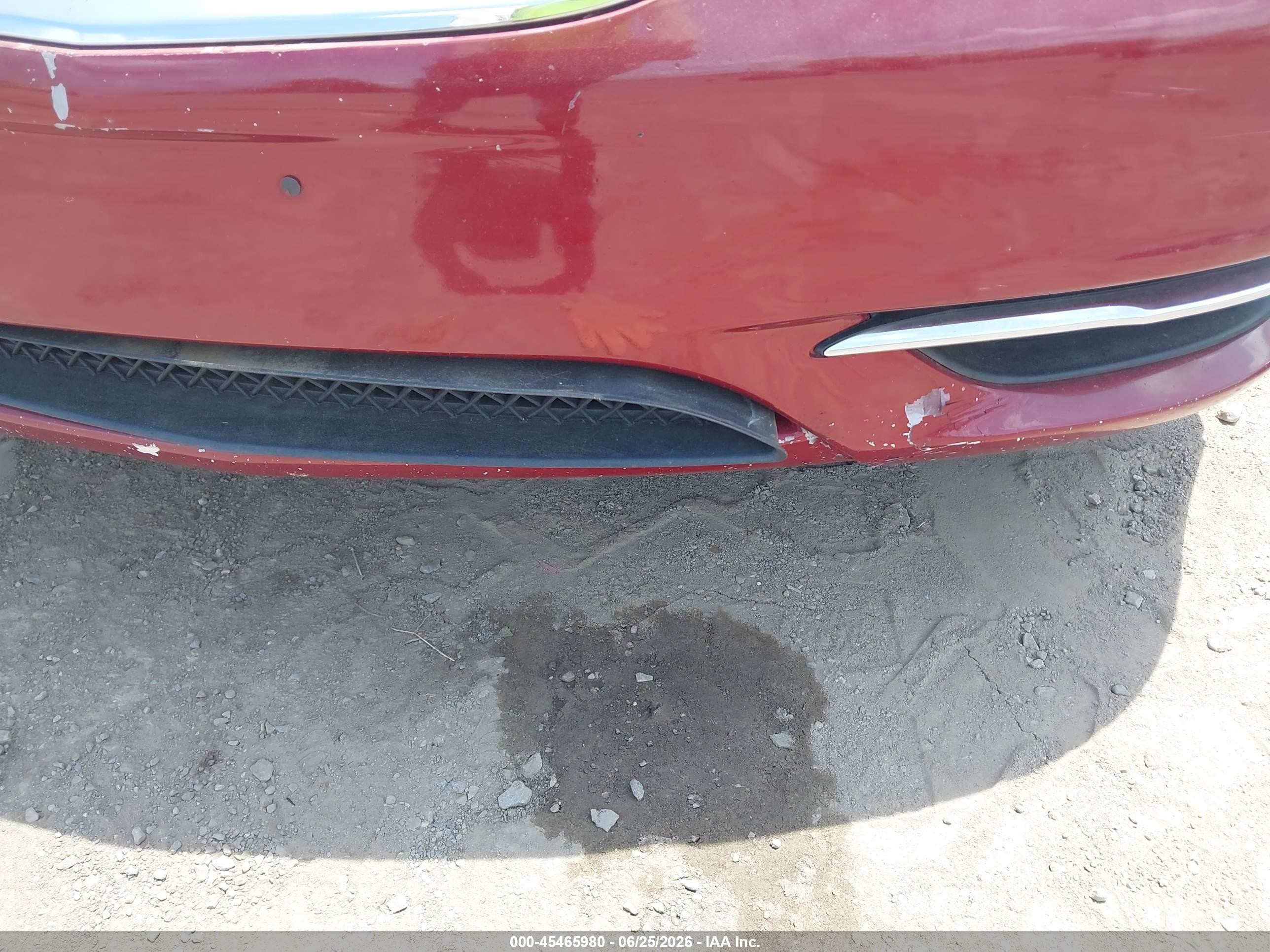 2014 Chrysler 200 Touring Red vin: 1C3BCBEB3EN157994