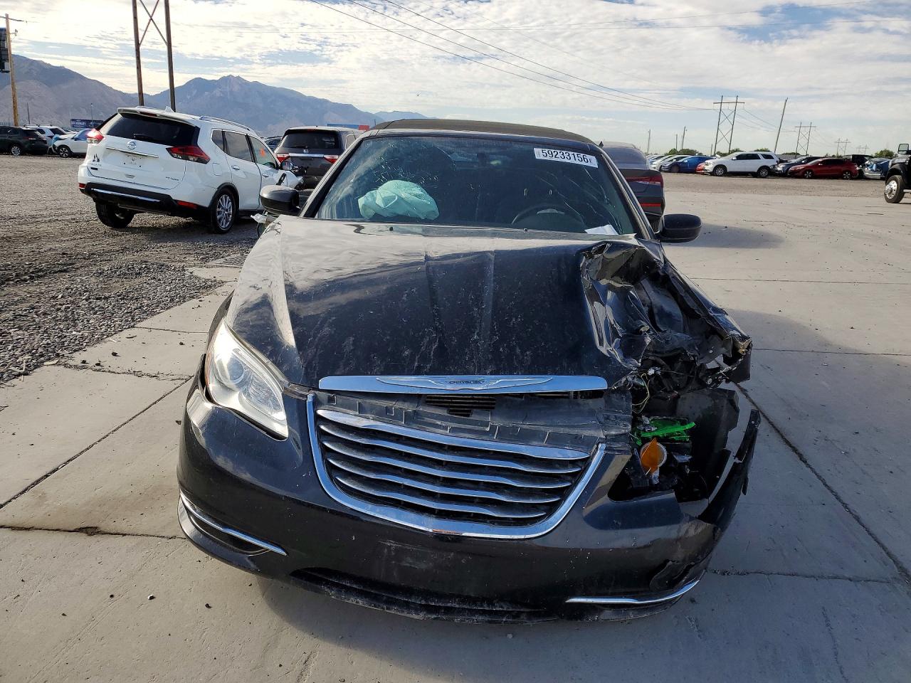 2013 Chrysler 200 Touring Черный vin: 1C3BCBEB4DN531687